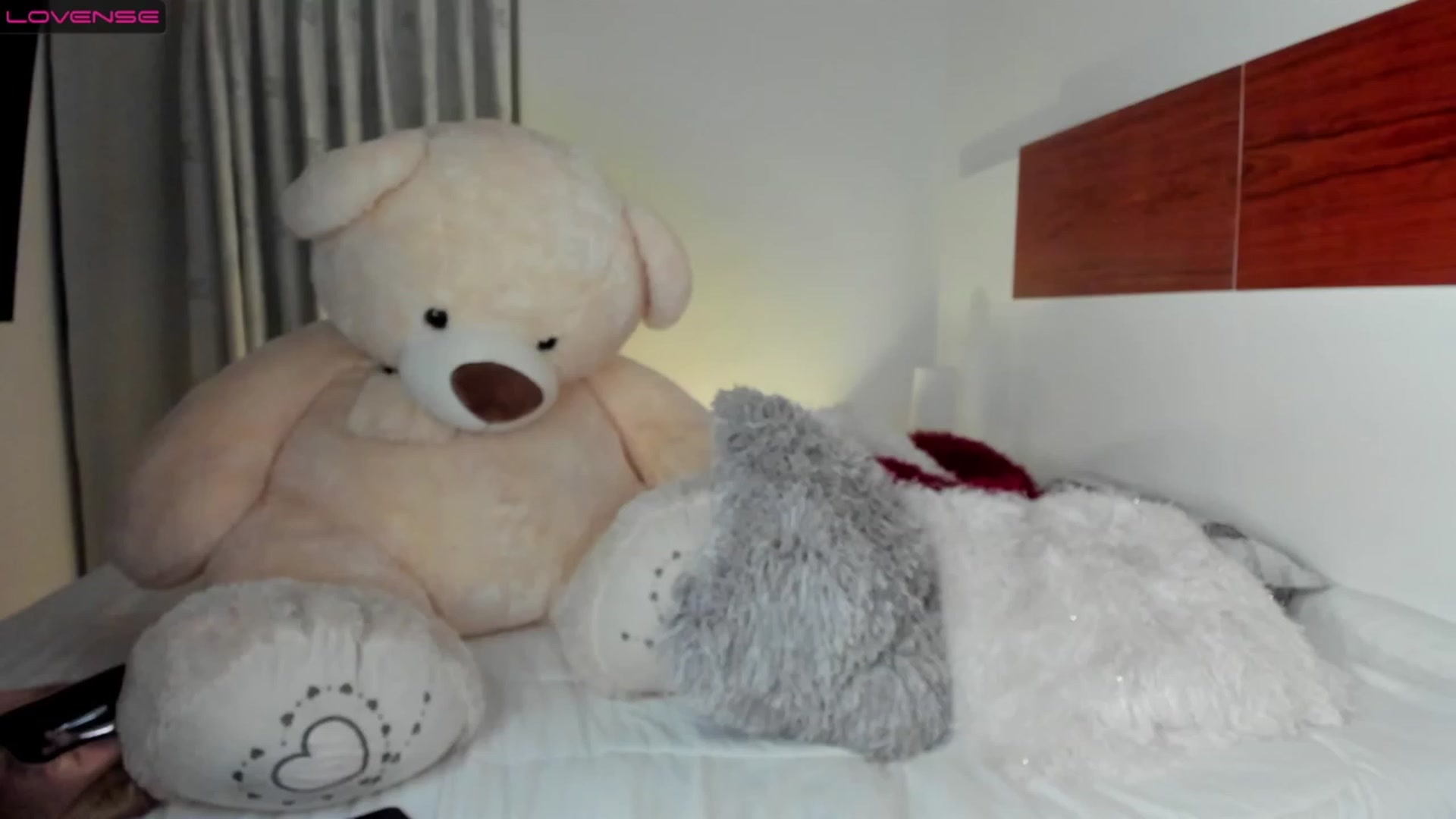 Gallery image thumbnail from Amber_walker's myfreecams stream on, 11/29/2022, 04:05 image 17 of 20