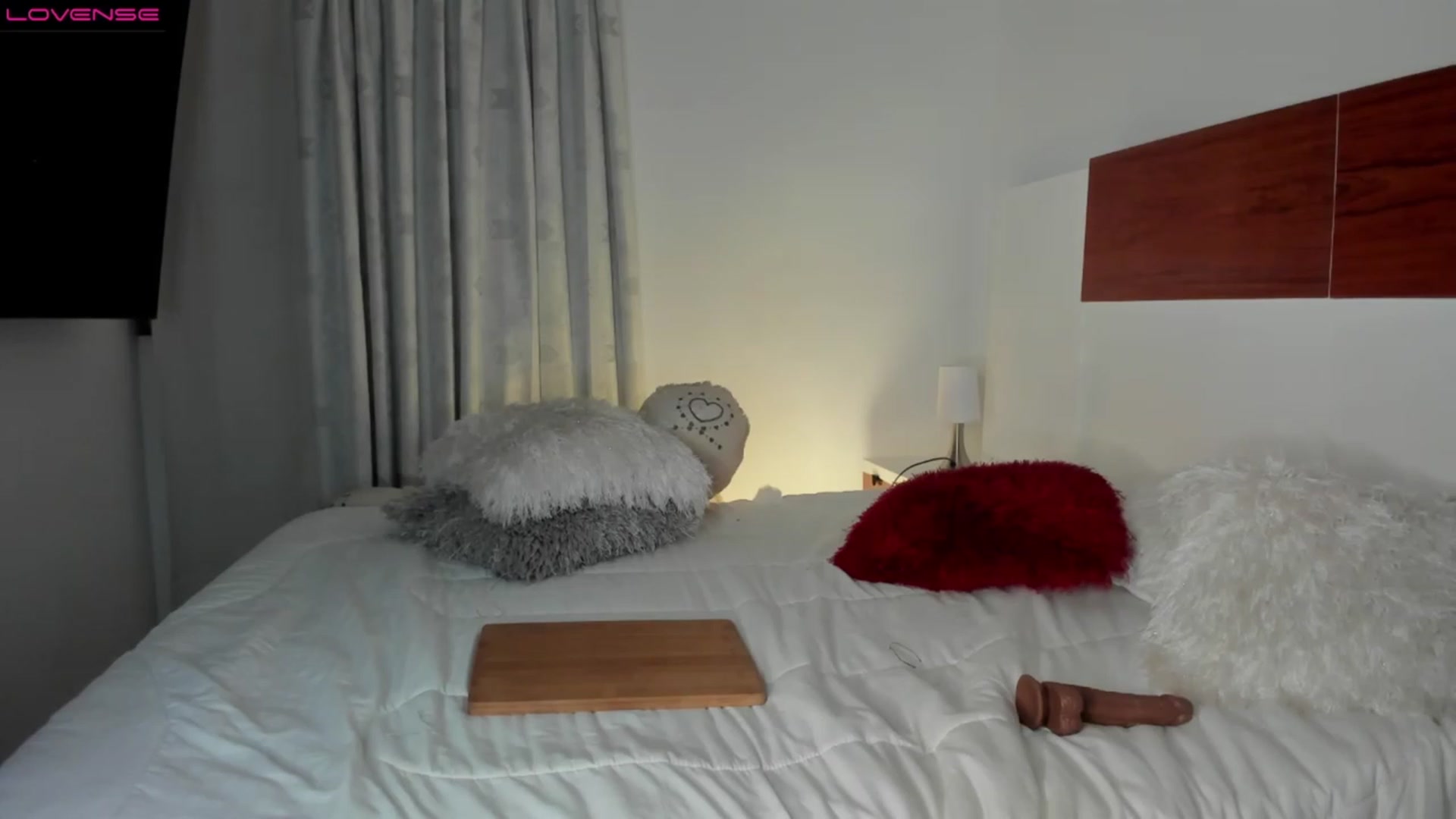 Gallery image thumbnail from Amber_walker's myfreecams stream on, 12/12/2022, 05:54 image 15 of 20