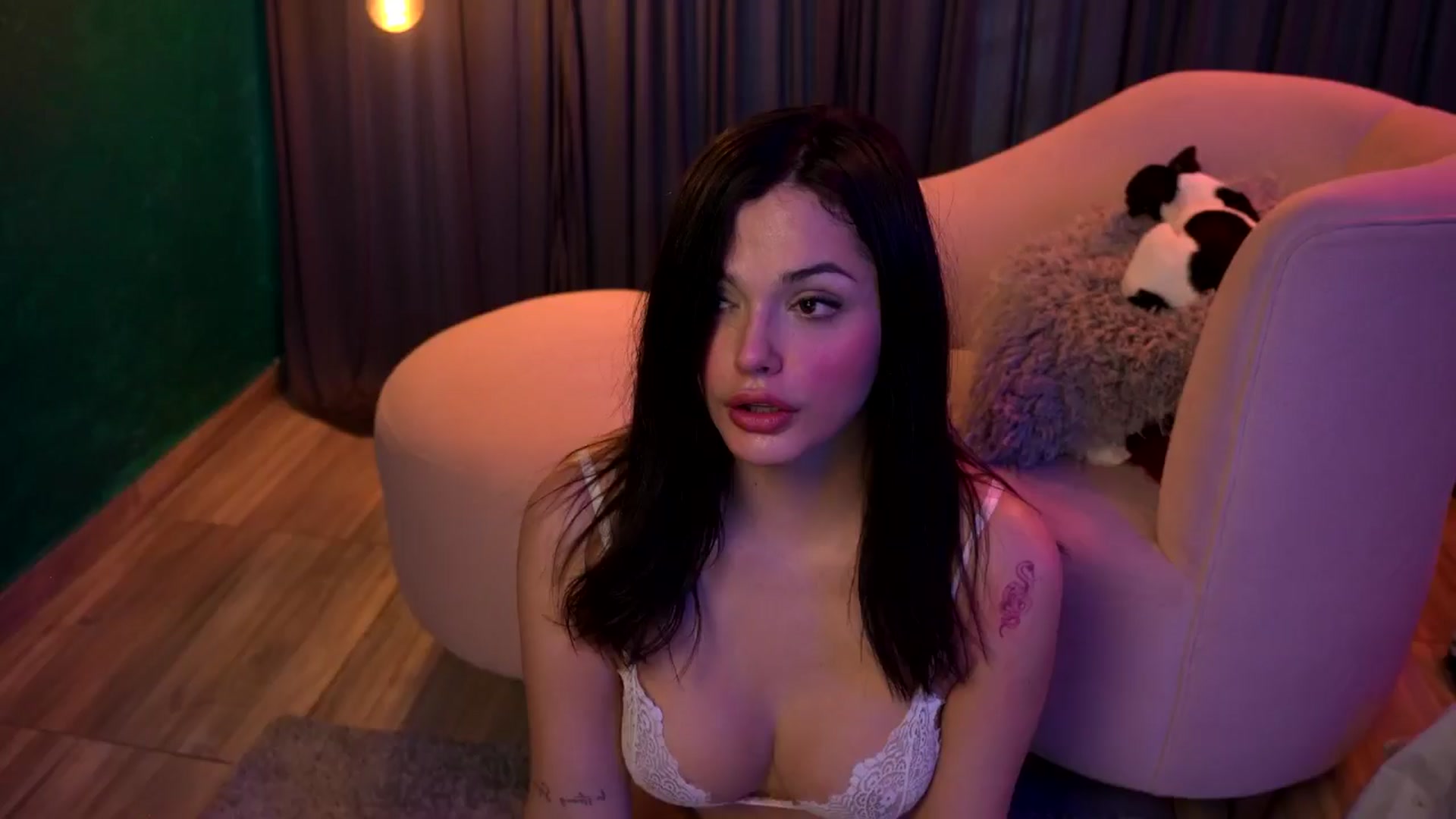 Gallery image thumbnail from Amber_walker's myfreecams stream on, 10/17/2024, 11:13 image 13 of 20