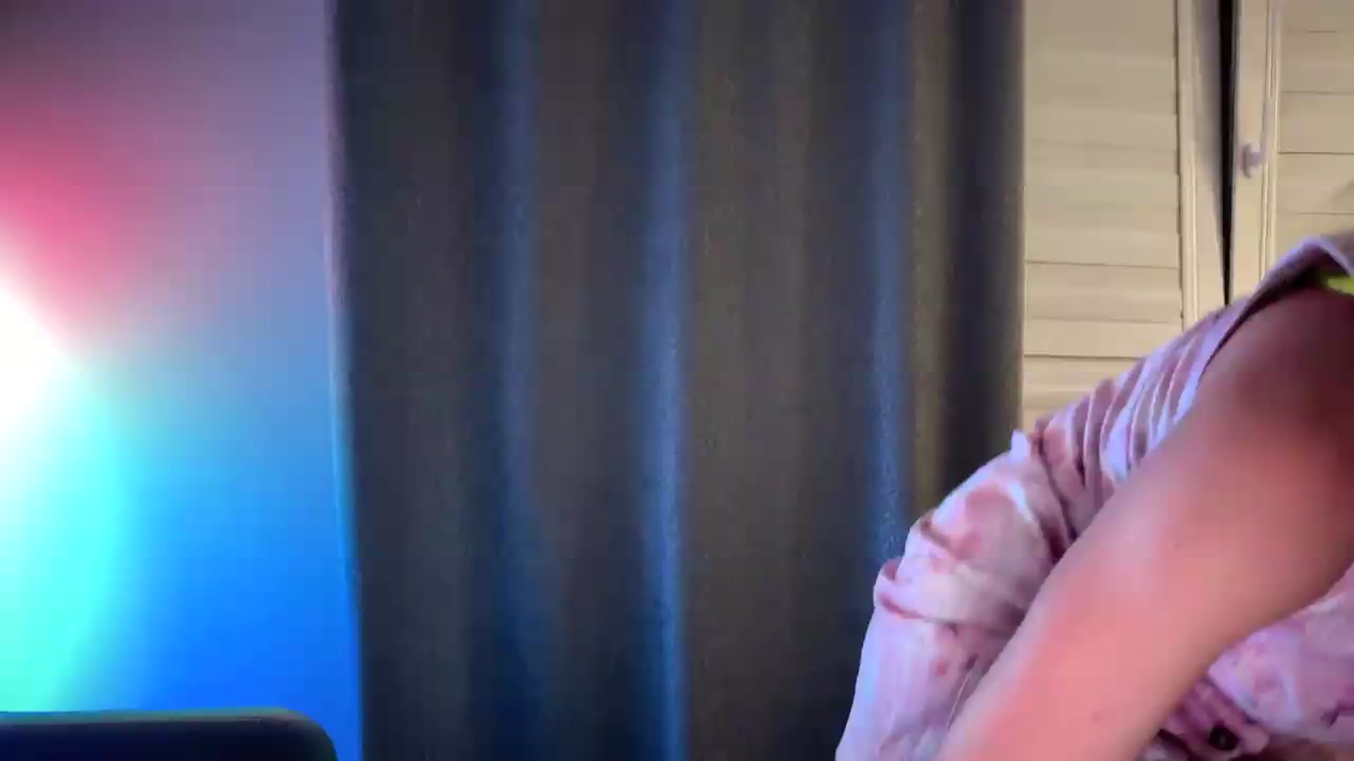 Gallery image thumbnail from Ambercita's myfreecams stream on, 08/31/2026, 24:03 image 20 of 20