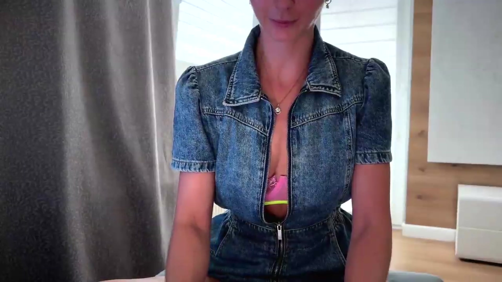 Gallery image thumbnail from Ambercita's myfreecams stream on, 09/01/2026, 15:55 image 10 of 20