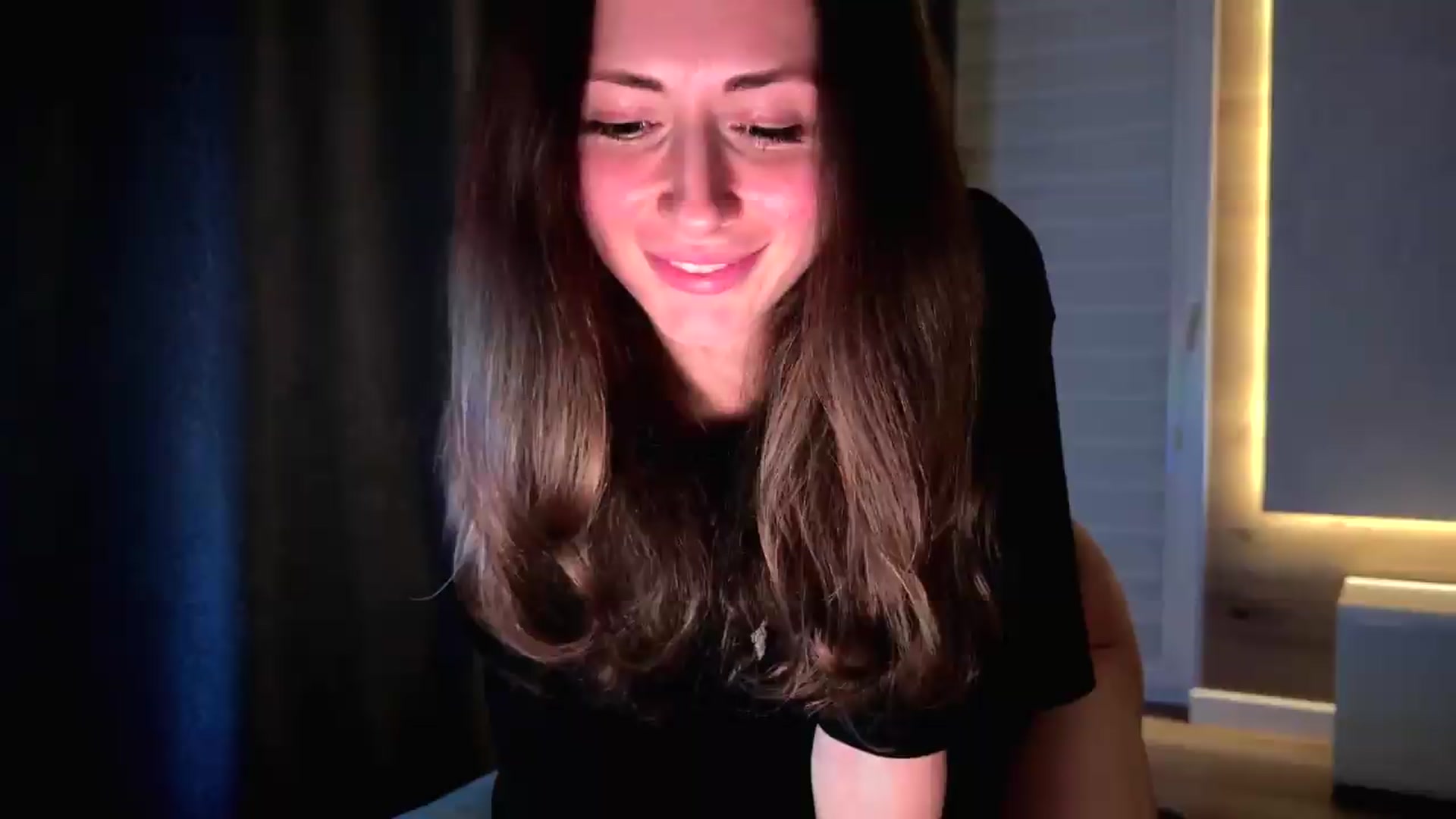 Gallery image thumbnail from Ambercita's myfreecams stream on, 09/05/2026, 22:20 image 14 of 20