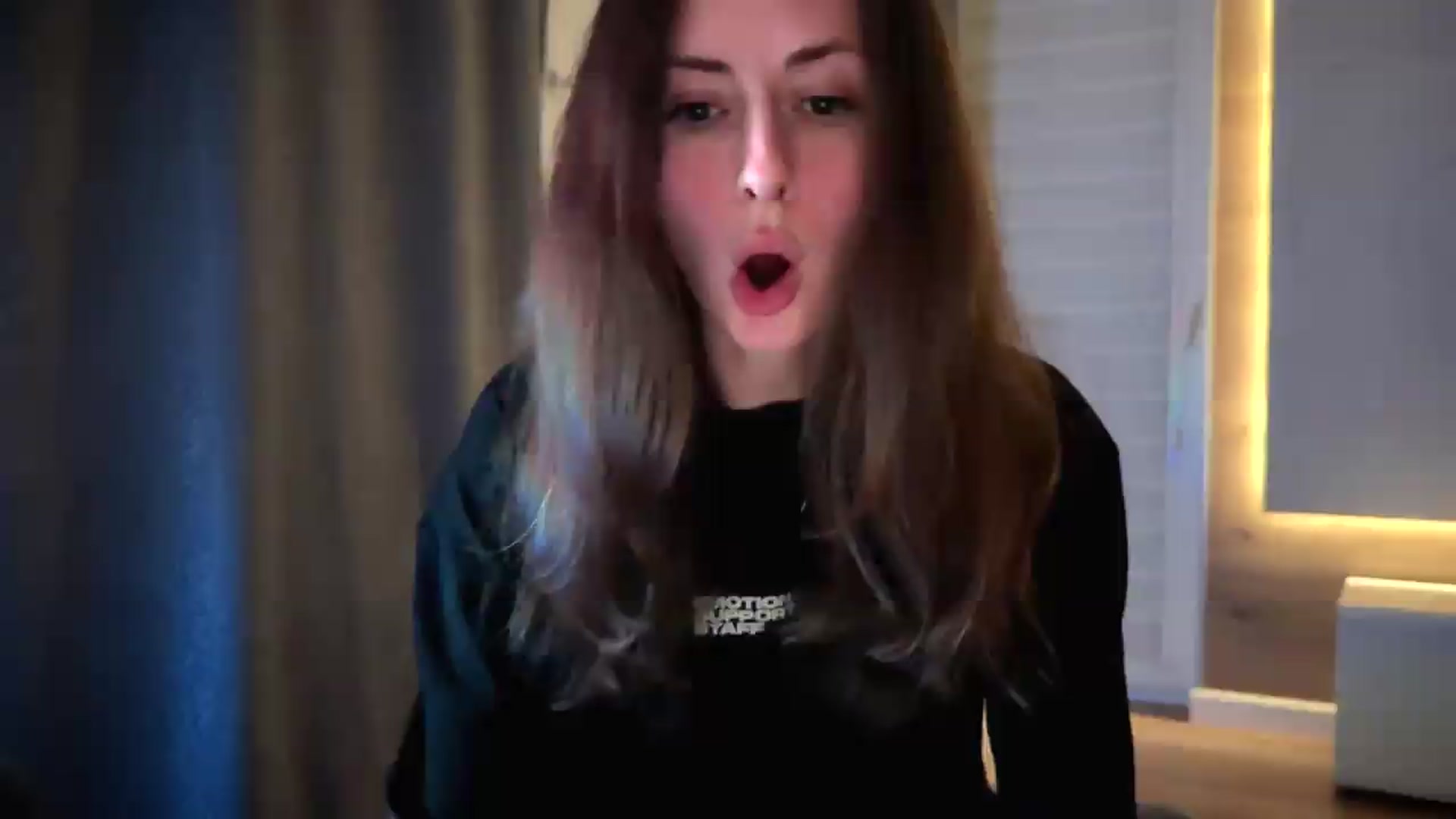 Gallery image thumbnail from Ambercita's myfreecams stream on, 09/05/2026, 22:20 image 9 of 20