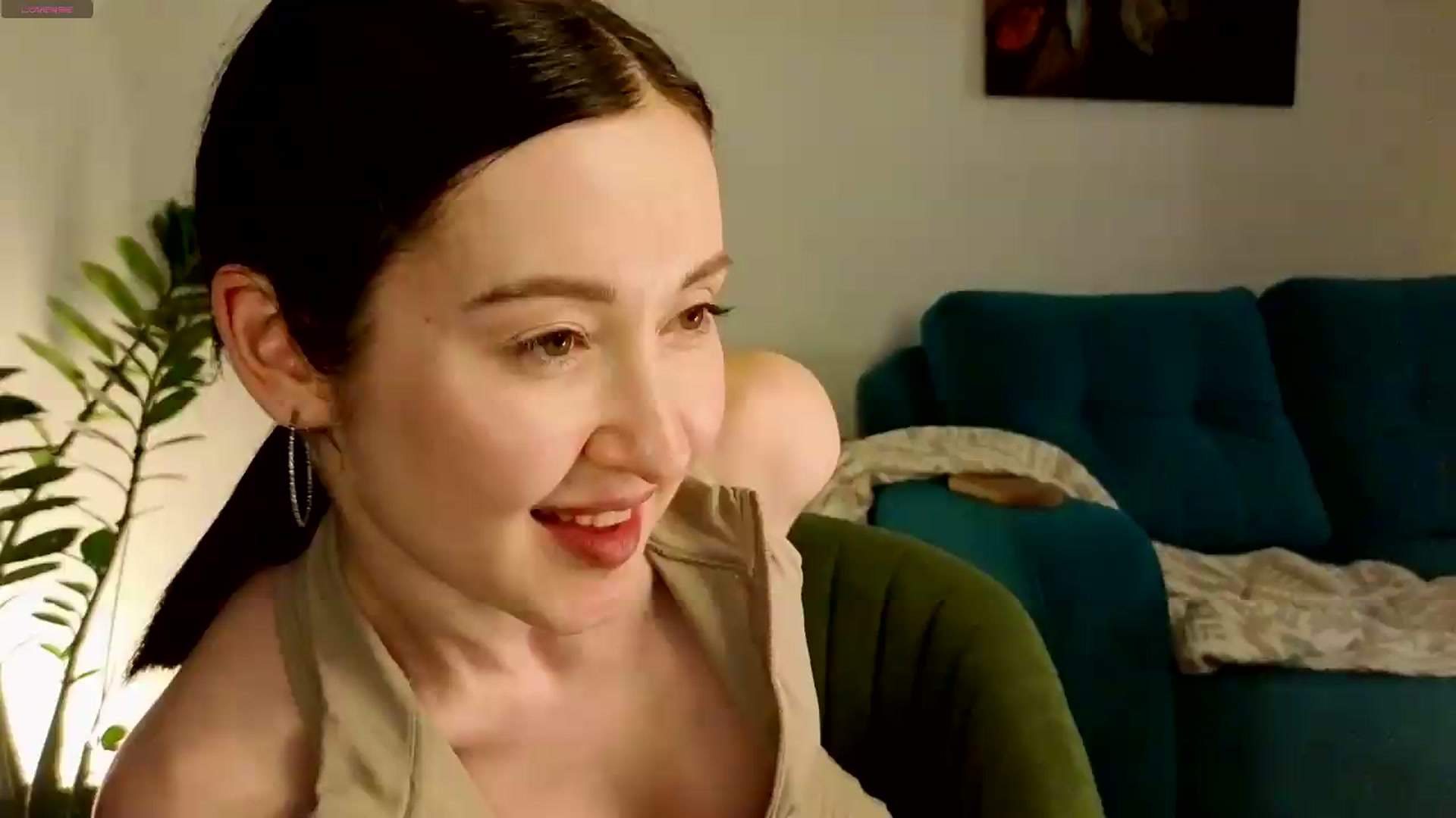 Gallery image thumbnail from Ambientmoon's myfreecams stream on, 05/25/2026, 18:31 image 1 of 20
