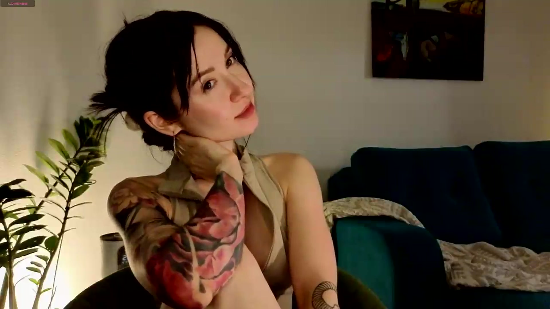 Gallery image thumbnail from Ambientmoon's myfreecams stream on, 05/26/2026, 24:02 image 14 of 20