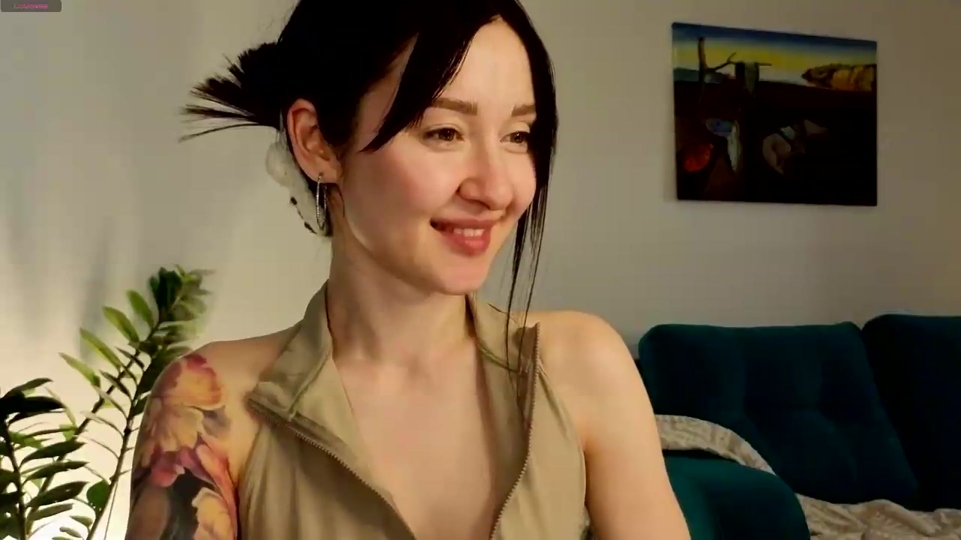 Gallery image thumbnail from Ambientmoon's myfreecams stream on, 05/26/2026, 24:50 image 18 of 20