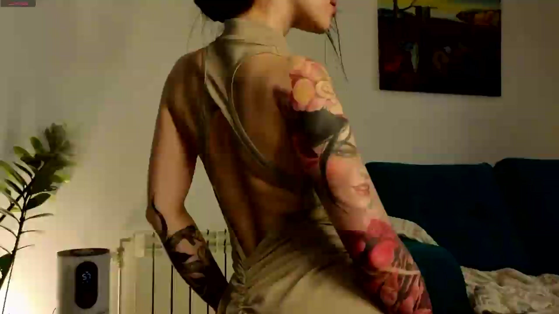 Gallery image thumbnail from Ambientmoon's myfreecams stream on, 05/26/2026, 24:50 image 7 of 20