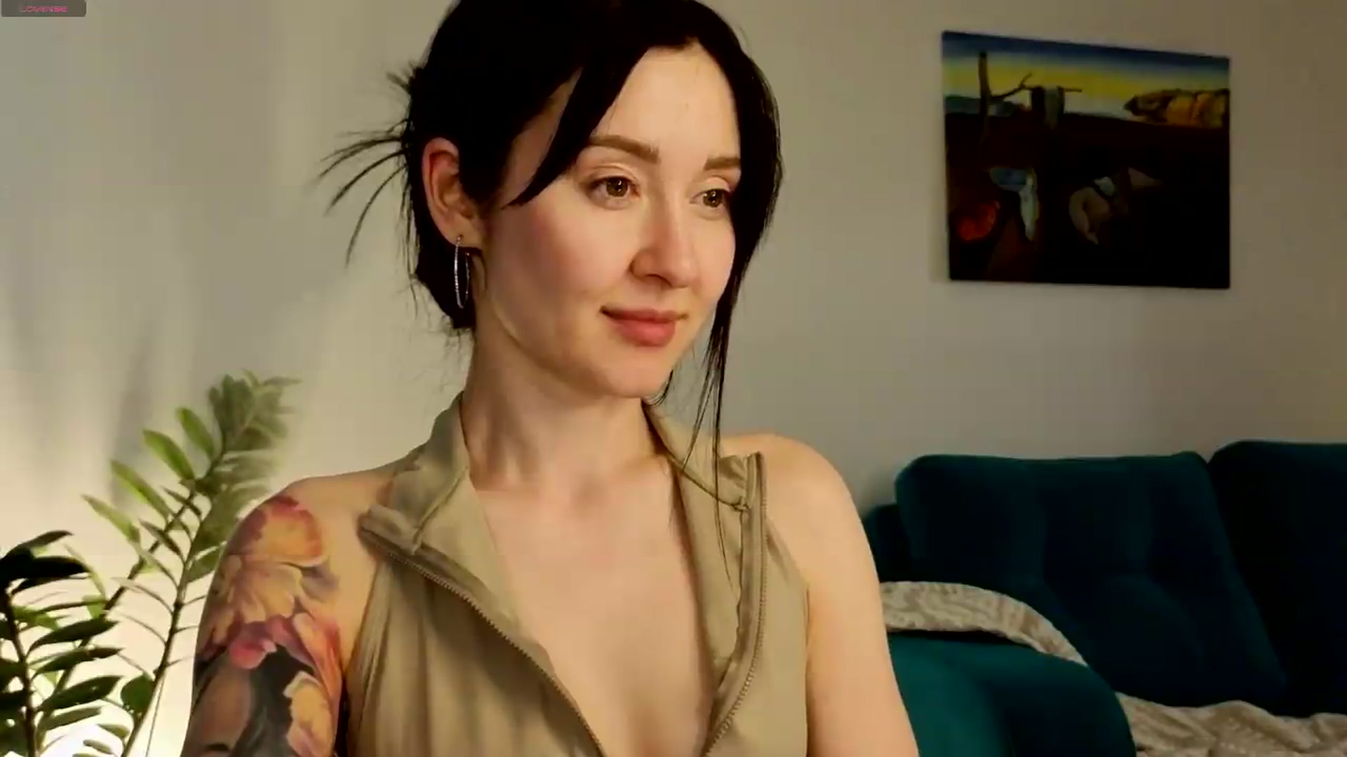 Gallery image thumbnail from Ambientmoon's myfreecams stream on, 05/26/2026, 24:50 image 16 of 20