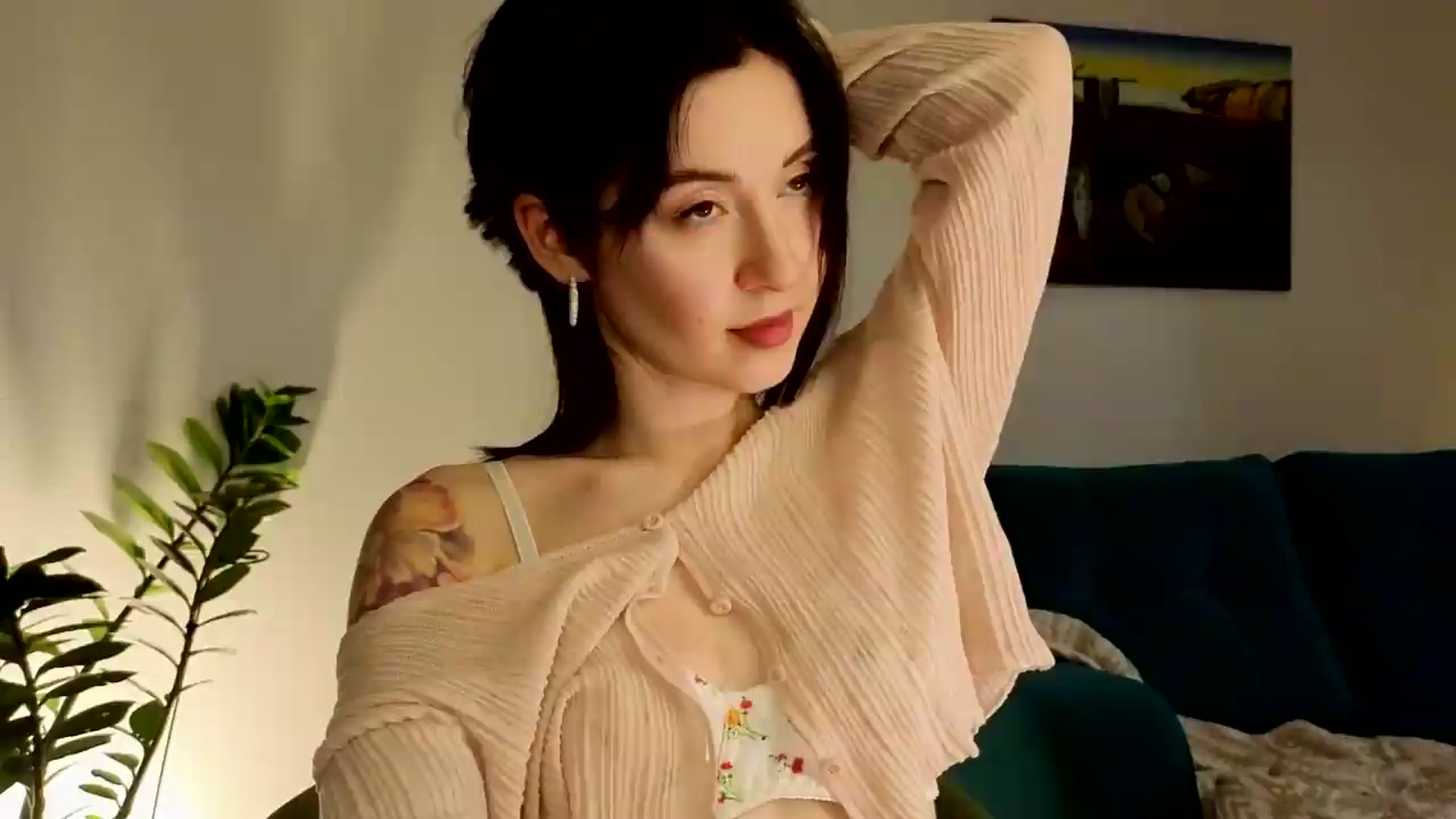 Gallery image thumbnail from Ambientmoon's myfreecams stream on, 05/26/2026, 19:46 image 1 of 20