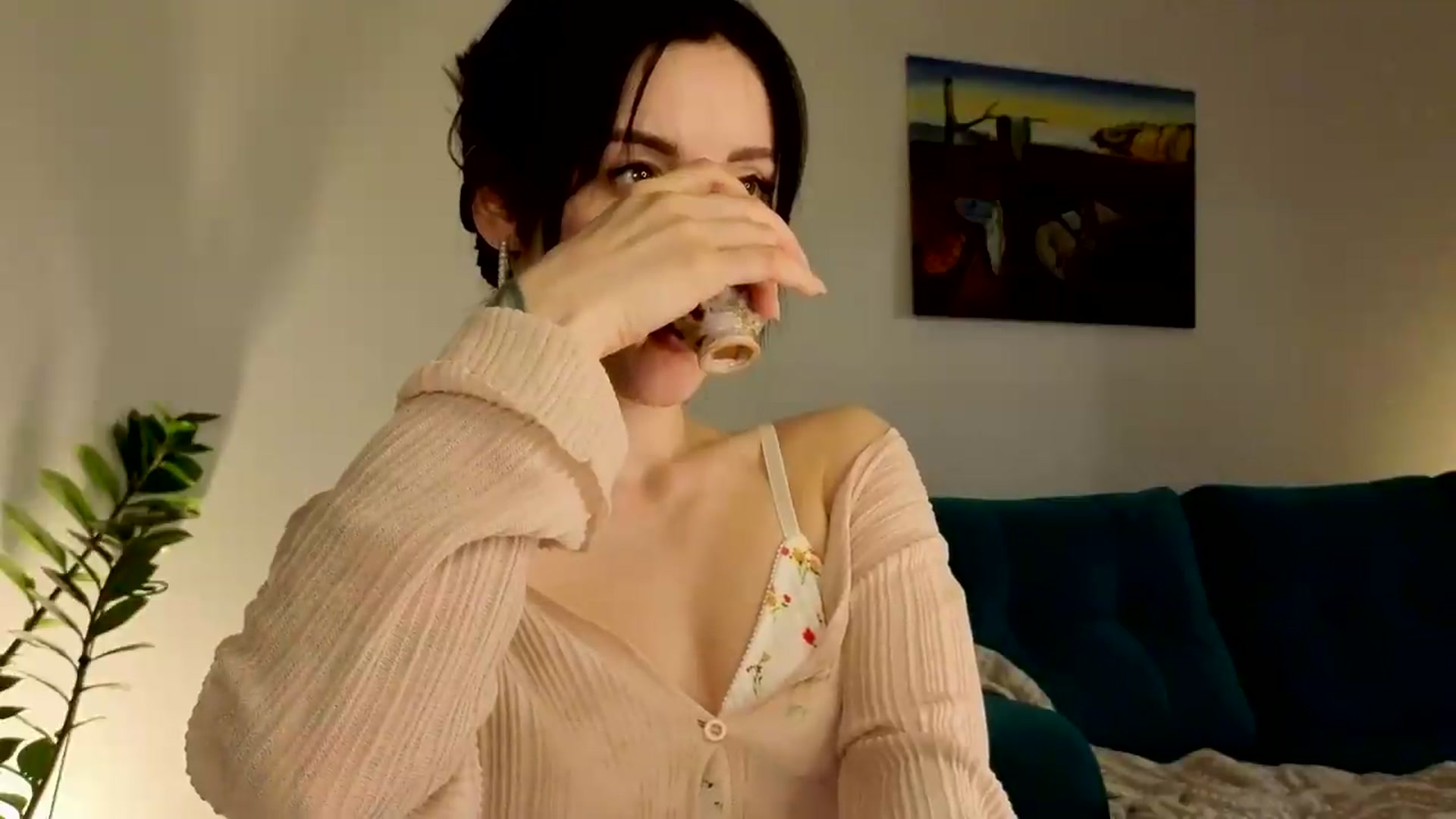 Gallery image thumbnail from Ambientmoon's myfreecams stream on, 05/26/2026, 19:46 image 11 of 20