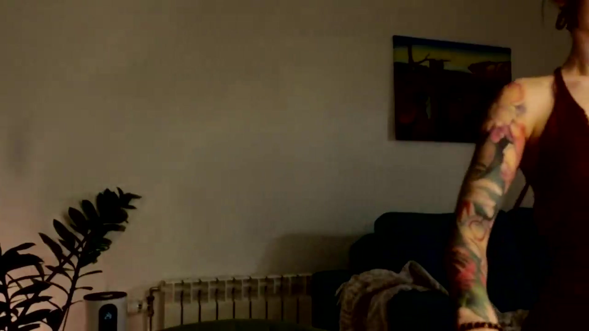 Gallery image thumbnail from Ambientmoon's myfreecams stream on, 05/27/2026, 23:59 image 4 of 20