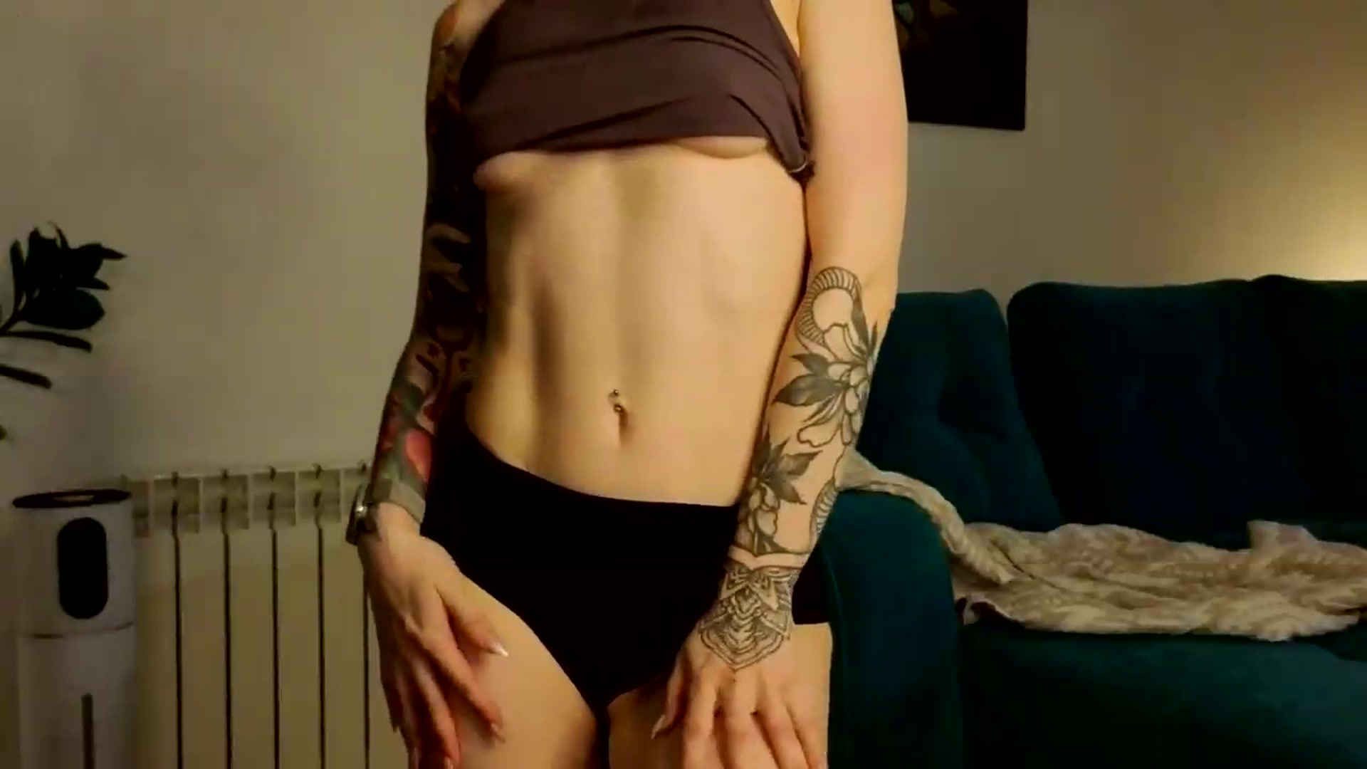 Gallery image thumbnail from Ambientmoon's myfreecams stream on, 05/28/2026, 19:59 image 4 of 20