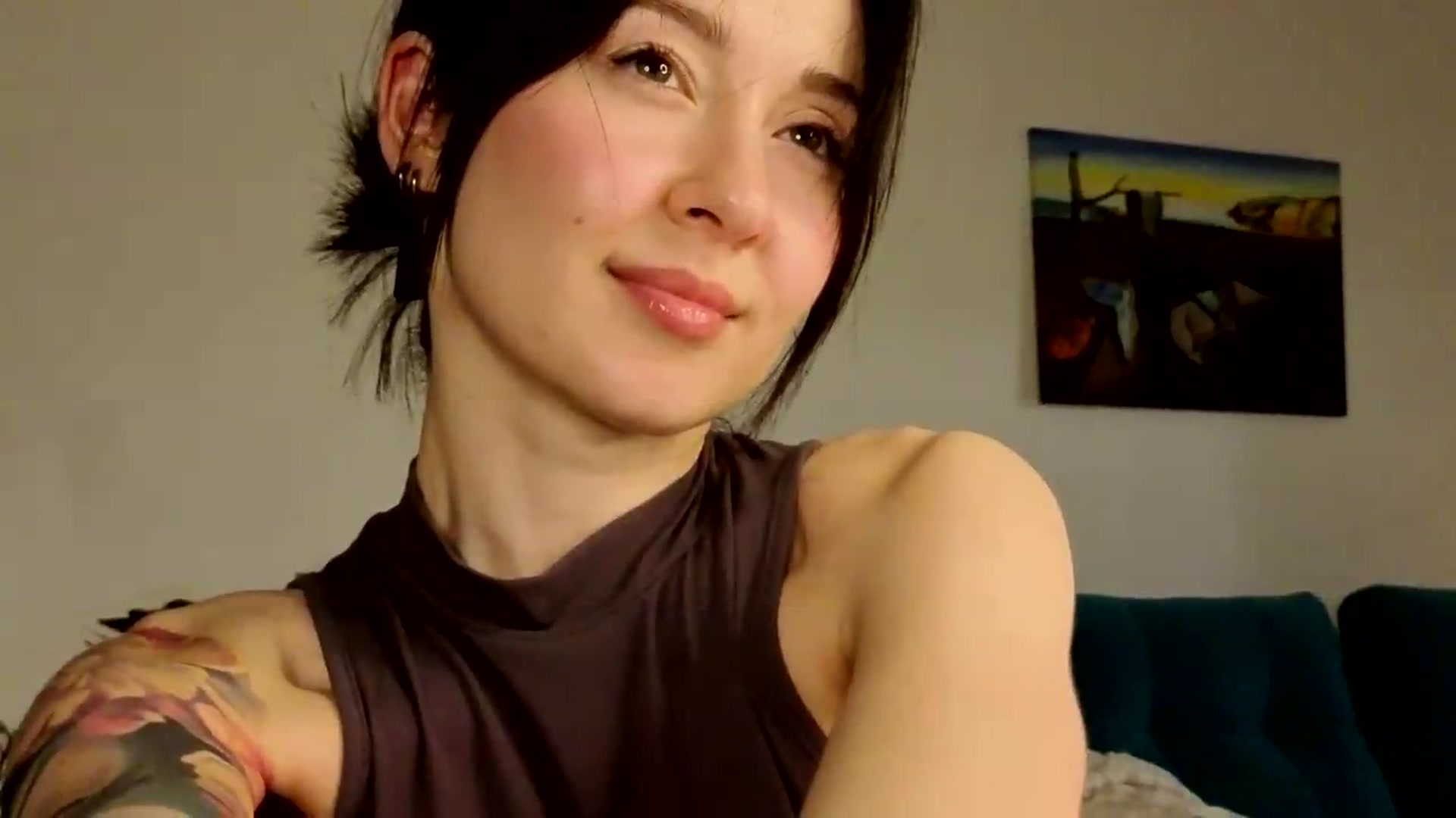Gallery image thumbnail from Ambientmoon's myfreecams stream on, 05/28/2026, 19:59 image 15 of 20