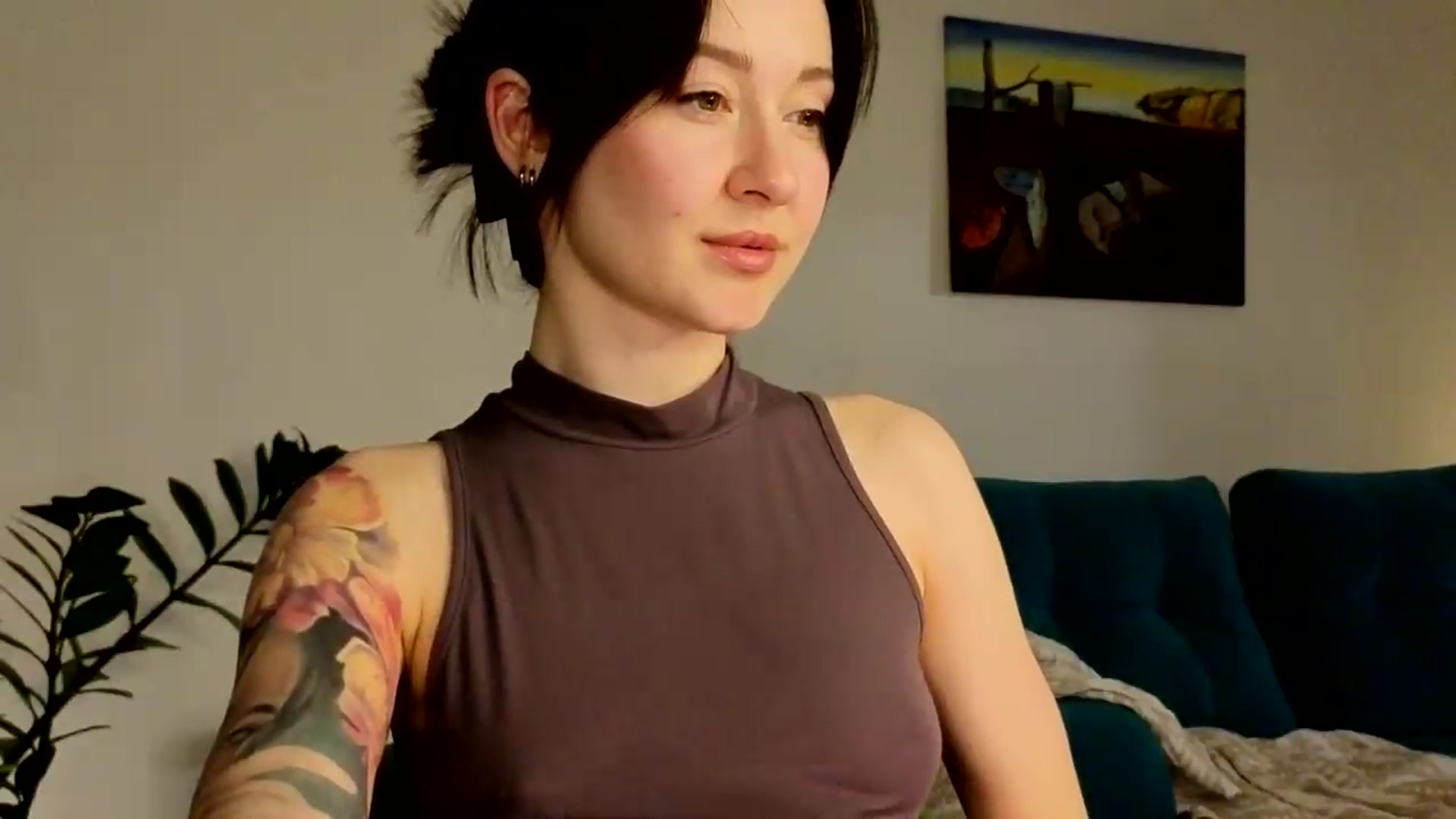 Gallery image thumbnail from Ambientmoon's myfreecams stream on, 05/28/2026, 19:59 image 8 of 20