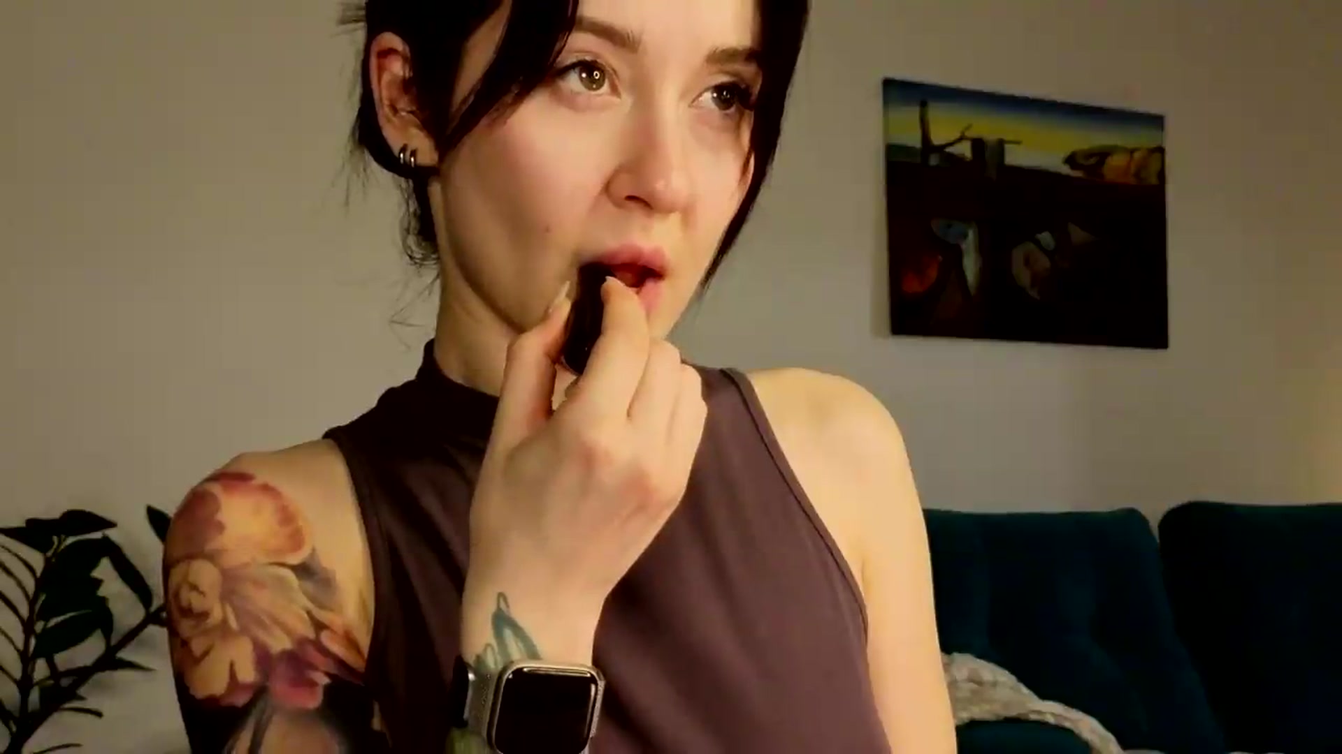 Gallery image thumbnail from Ambientmoon's myfreecams stream on, 05/28/2026, 21:08 image 16 of 20