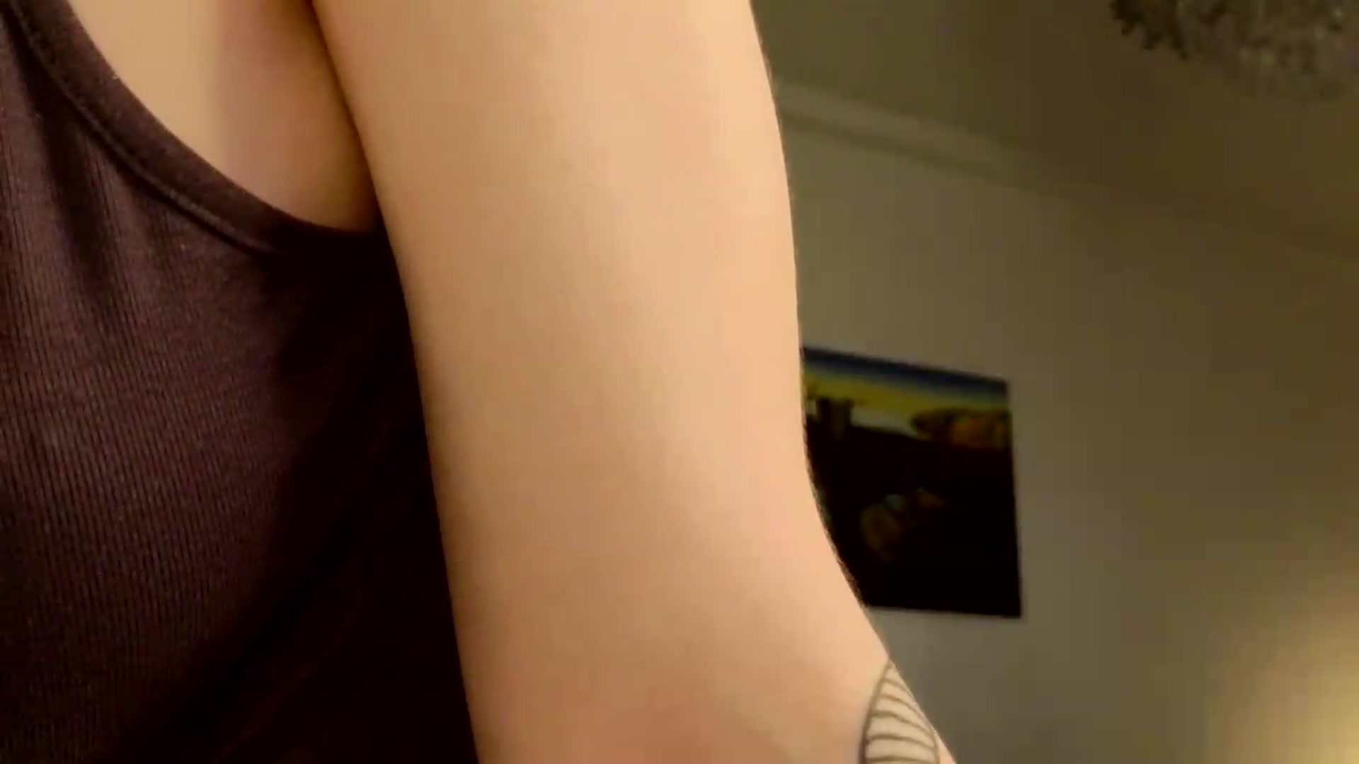 Gallery image thumbnail from Ambientmoon's myfreecams stream on, 05/29/2026, 01:45 image 18 of 20