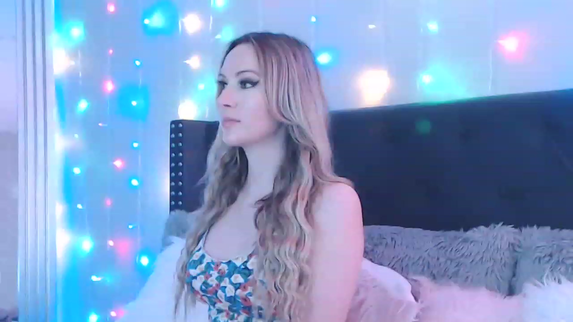 Gallery image thumbnail from AmbriTaylor's myfreecams stream on, 07/28/2023, 16:14 image 20 of 20