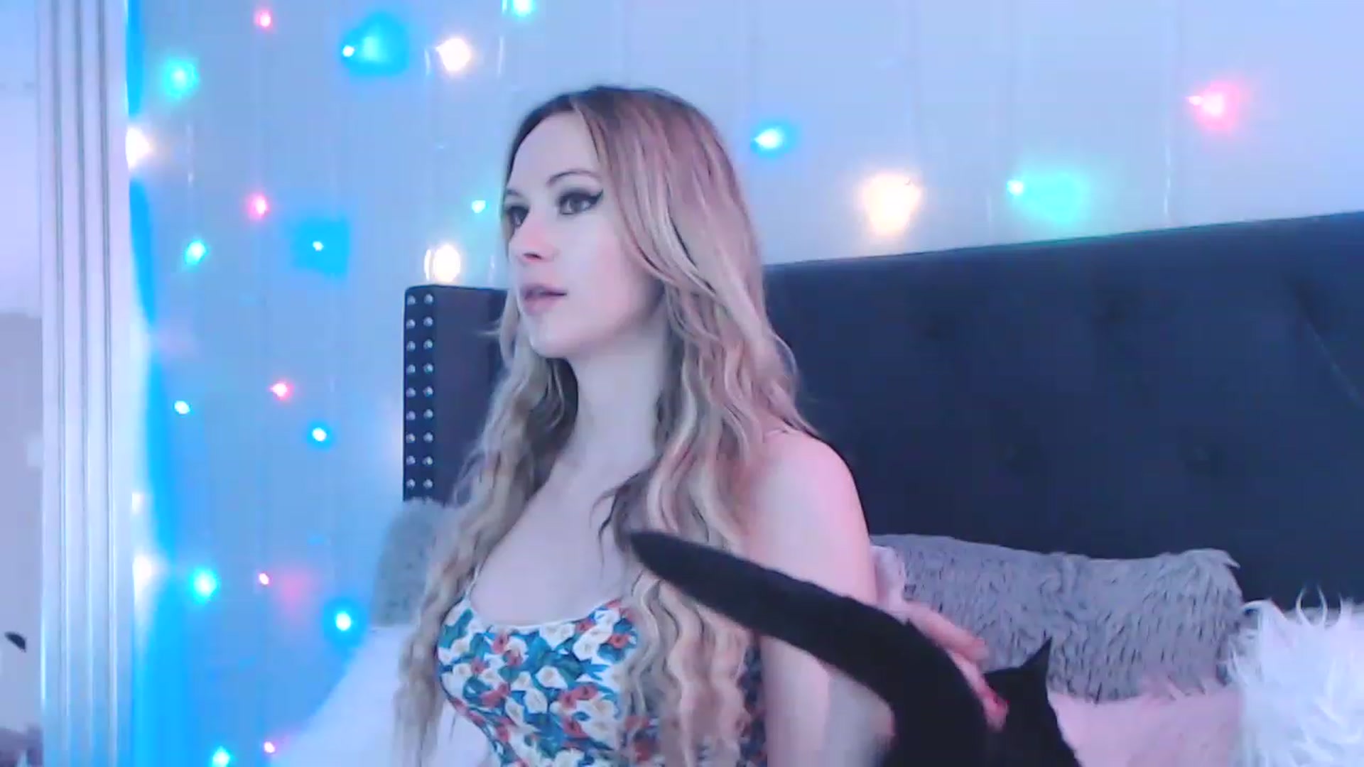 Gallery image thumbnail from AmbriTaylor's myfreecams stream on, 07/28/2023, 20:01 image 8 of 20