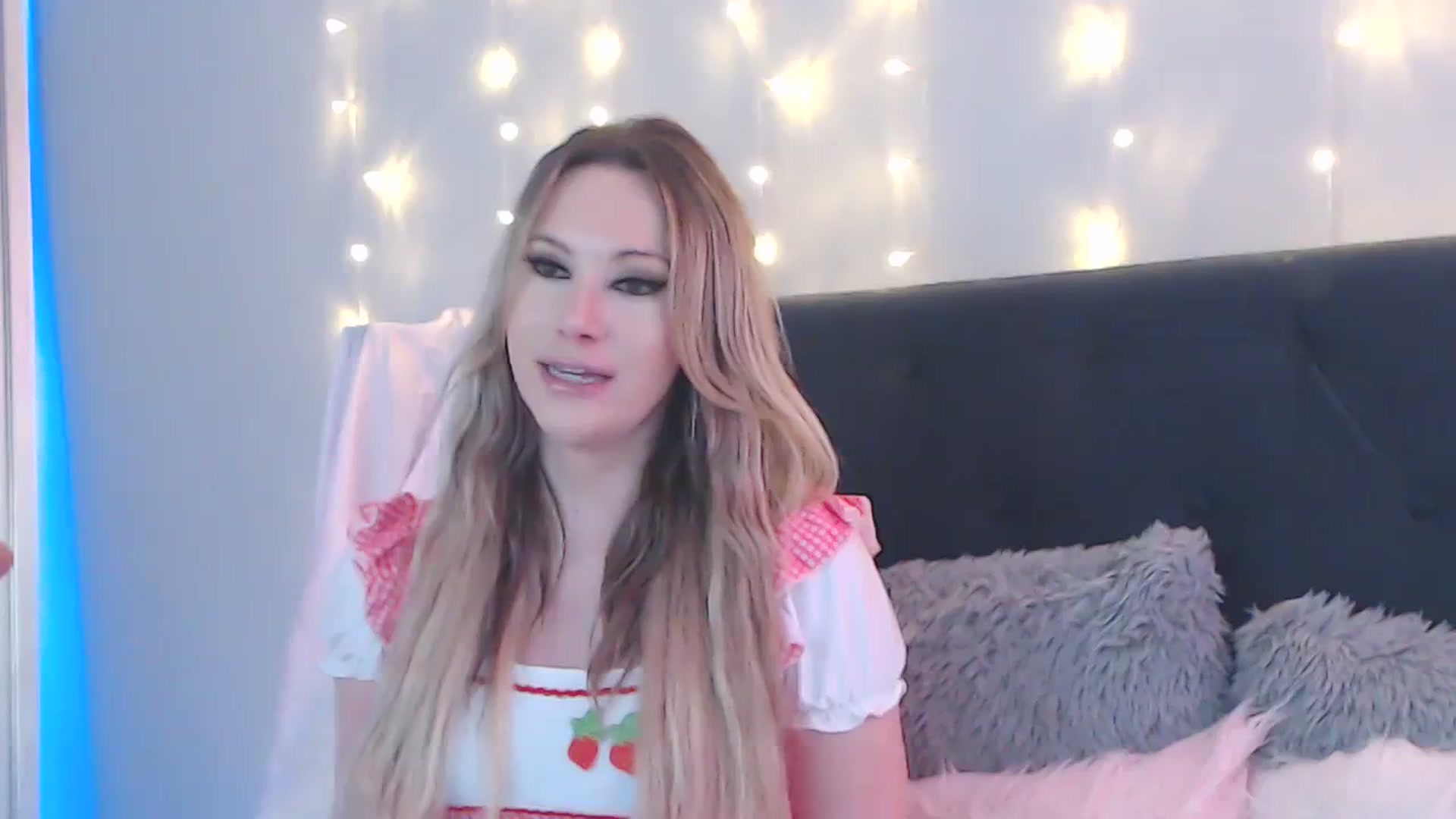 Gallery image thumbnail from AmbriTaylor's myfreecams stream on, 08/23/2023, 18:04 image 2 of 20