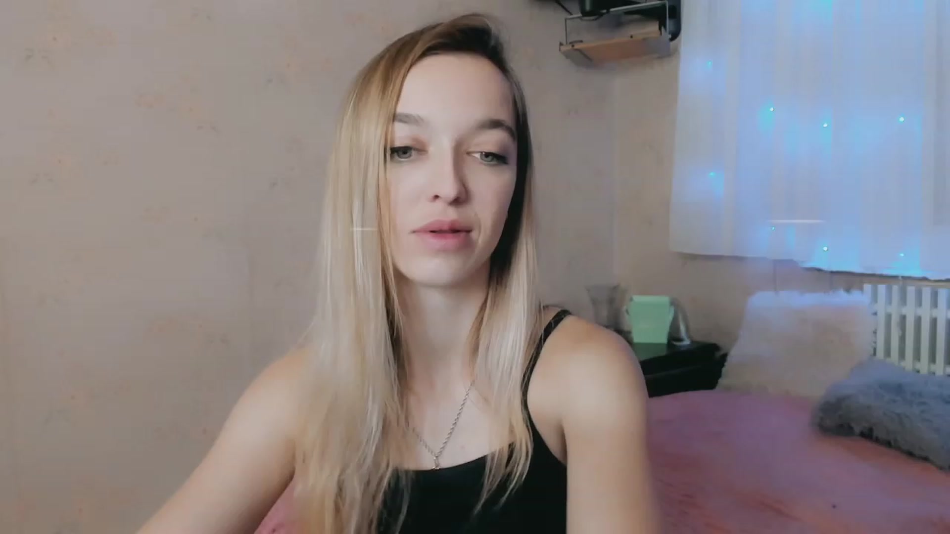 Gallery image thumbnail from Ambri_Lili's myfreecams stream on, 11/18/2022, 04:41 image 13 of 20