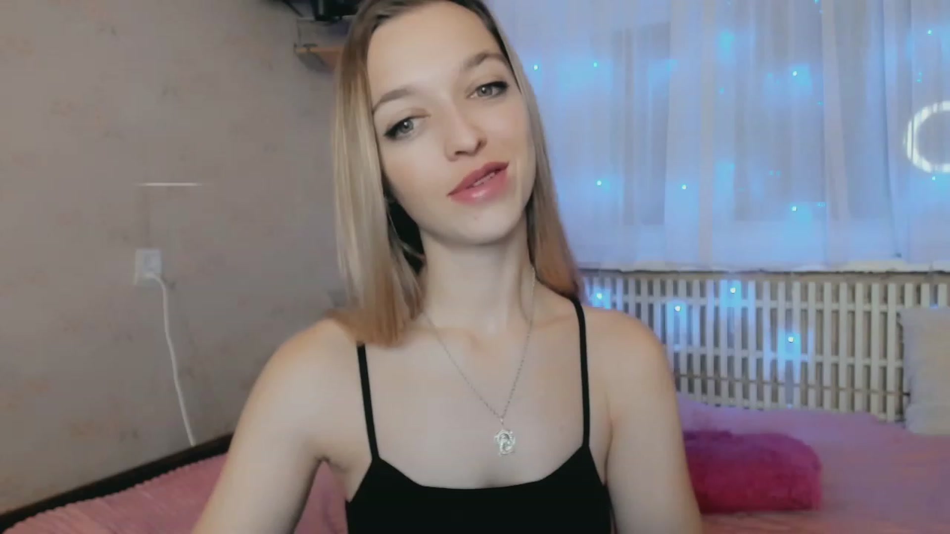 Gallery image thumbnail from Ambri_Lili's myfreecams stream on, 11/21/2022, 05:36 image 19 of 20