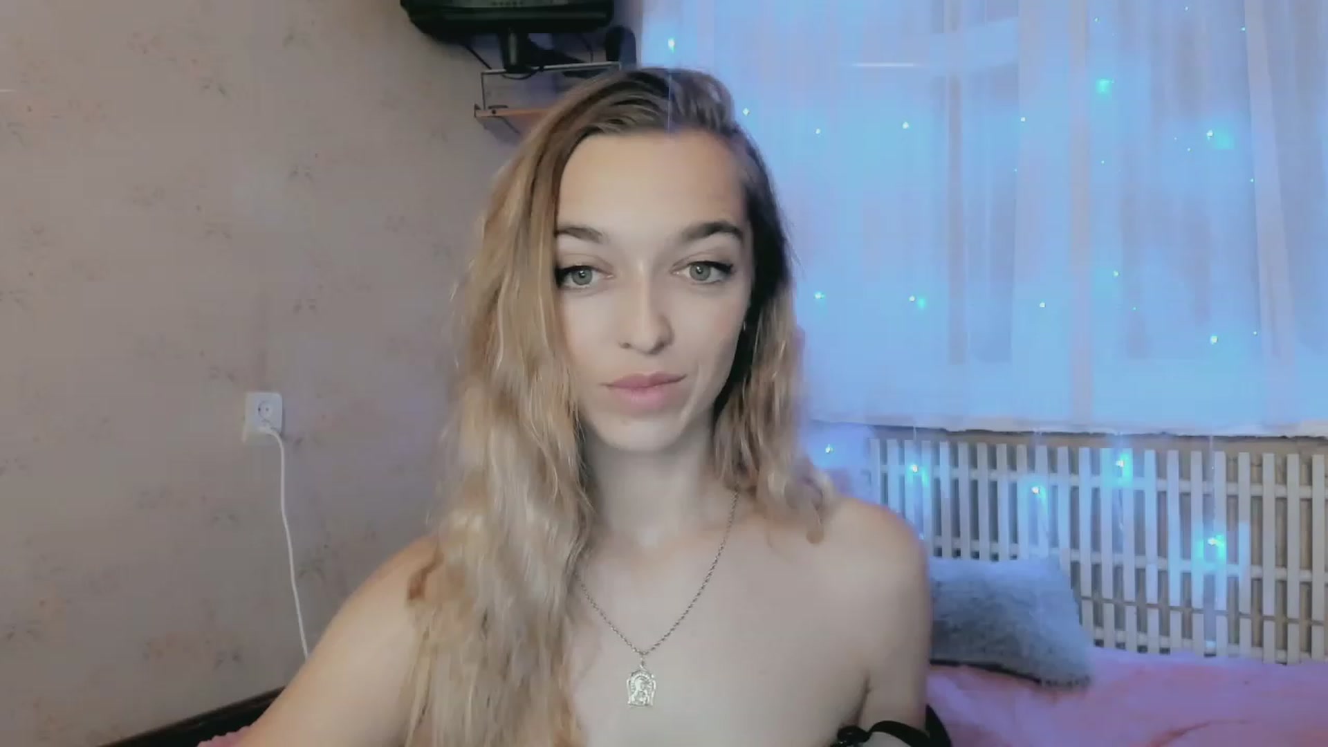 Gallery image thumbnail from Ambri_Lili's myfreecams stream on, 11/22/2022, 04:46 image 20 of 20