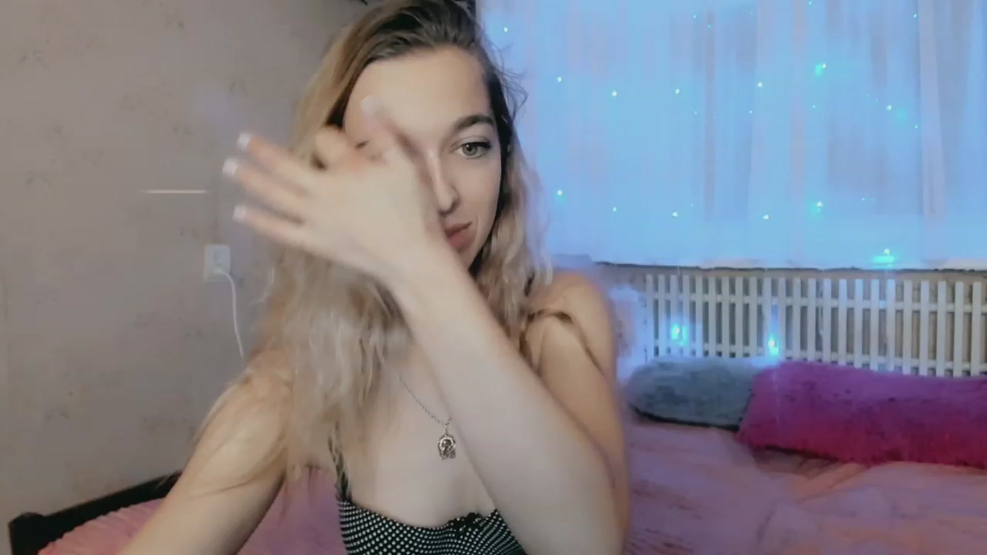 Gallery image thumbnail from Ambri_Lili's myfreecams stream on, 11/22/2022, 04:46 image 4 of 20