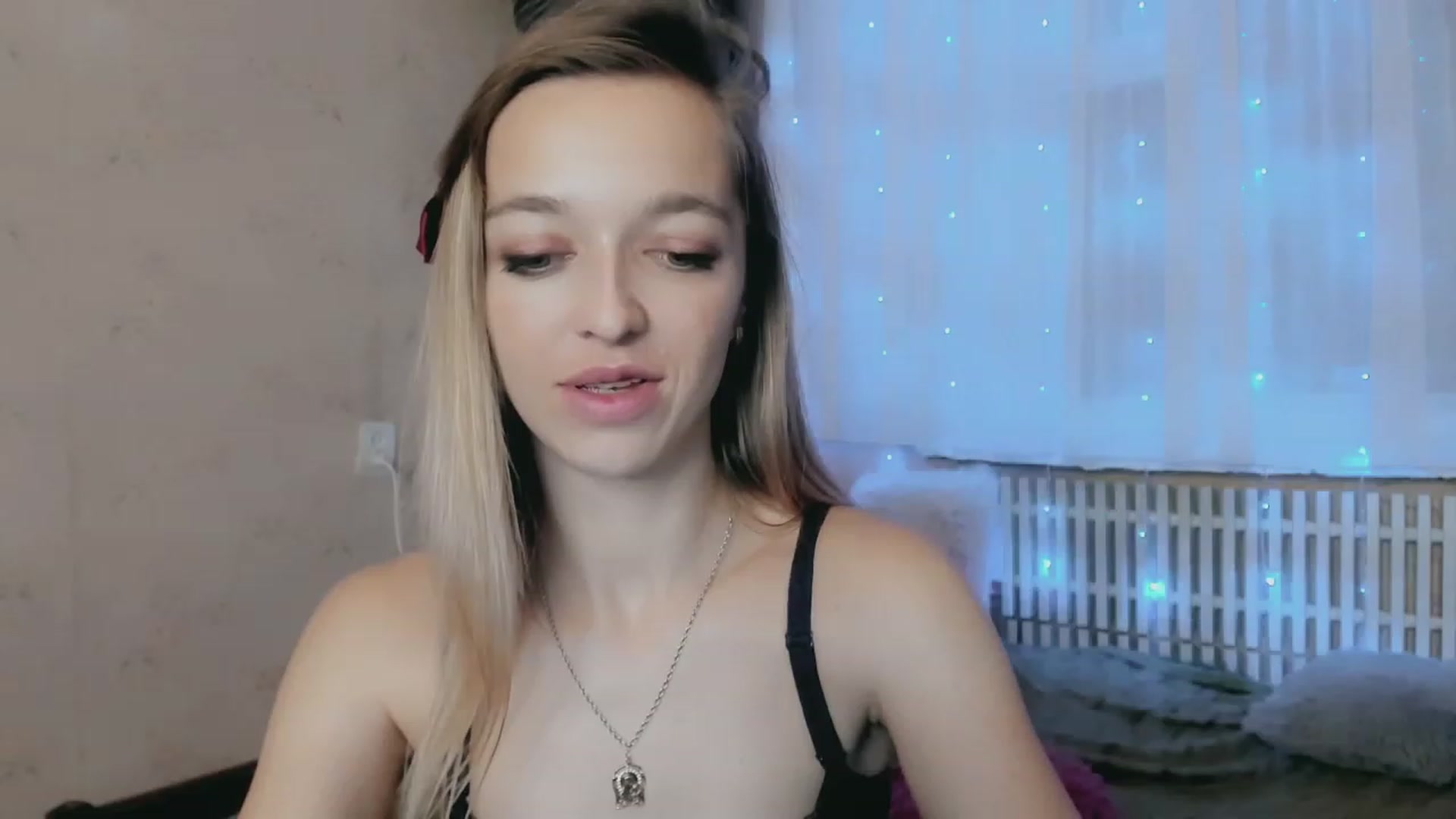 Gallery image thumbnail from Ambri_Lili's myfreecams stream on, 11/27/2022, 05:48 image 2 of 20