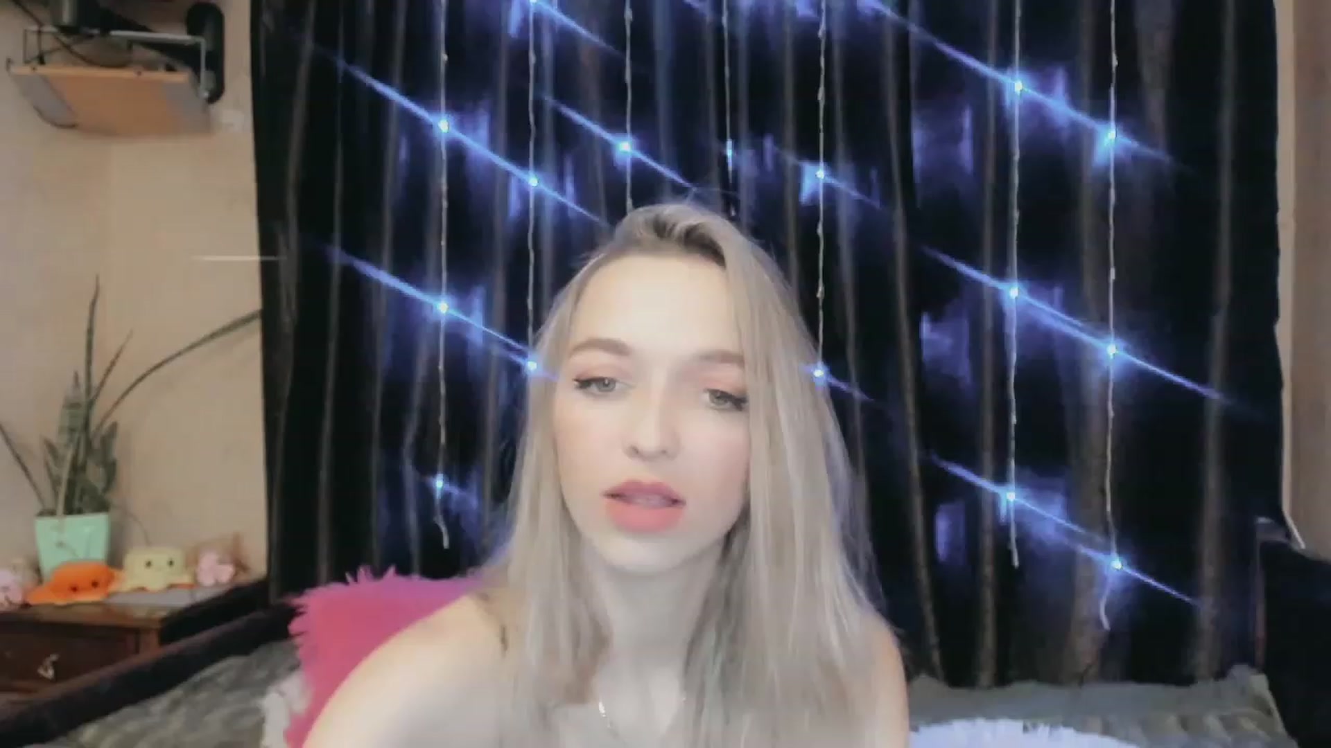 Gallery image thumbnail from Ambri_Lili's myfreecams stream on, 03/17/2023, 17:38 image 11 of 20
