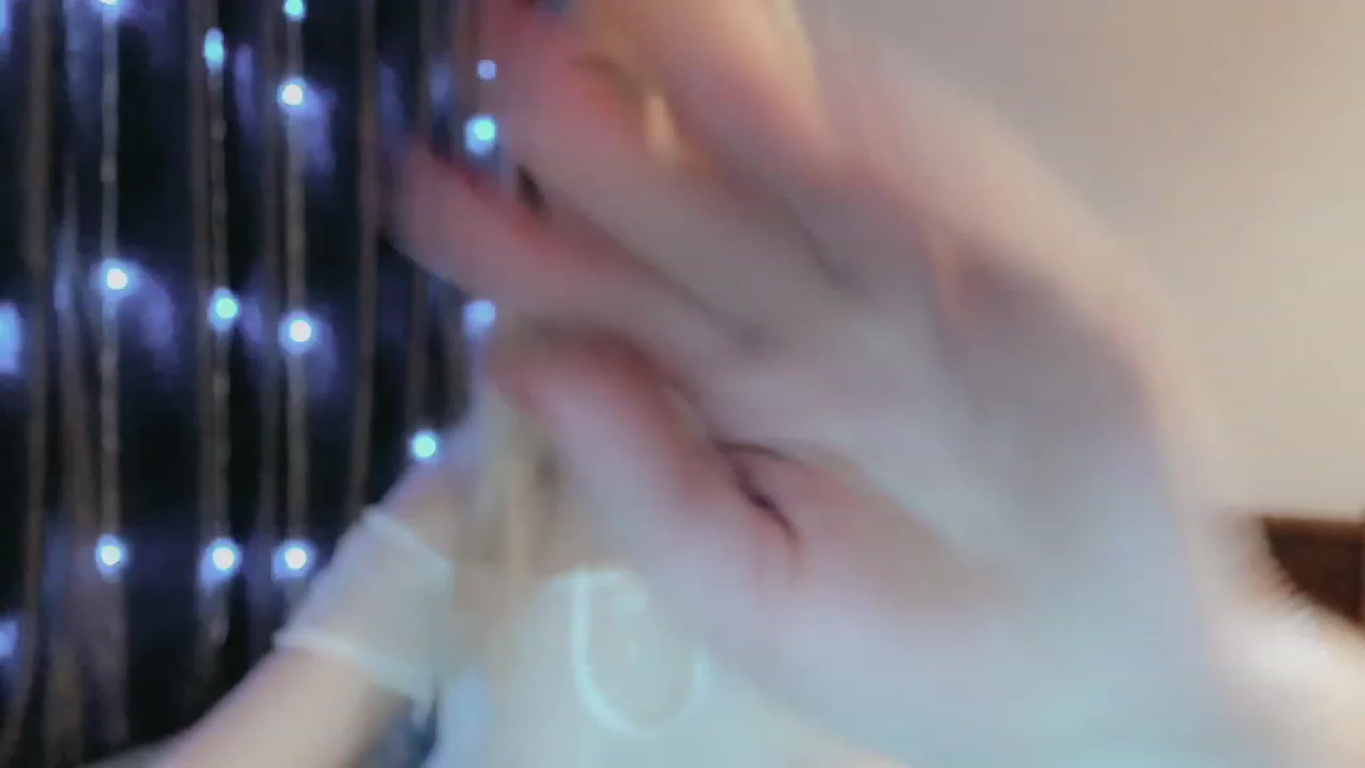 Gallery image thumbnail from Ambri_Lili's myfreecams stream on, 03/26/2023, 18:12 image 4 of 20