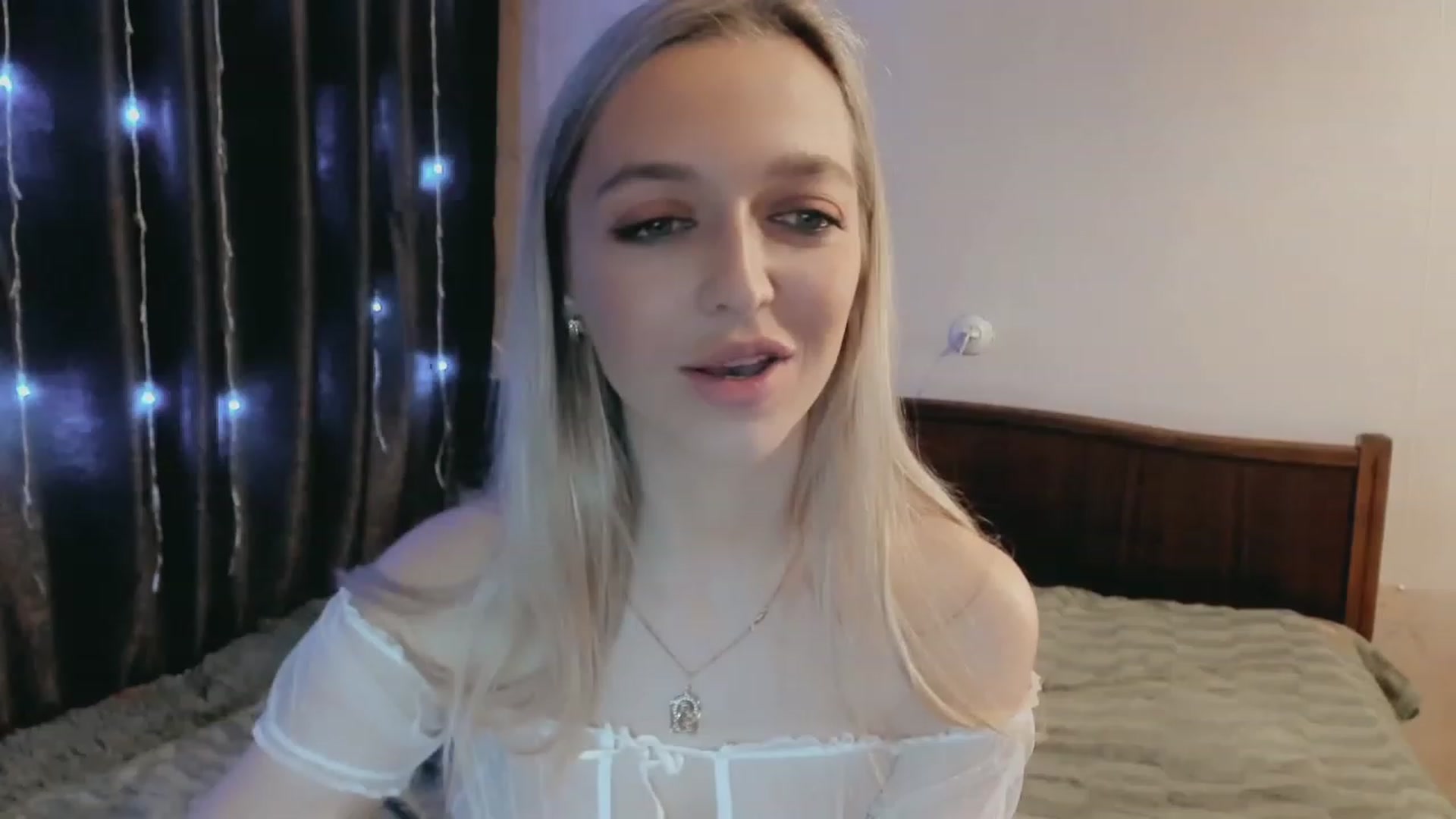 Gallery image thumbnail from Ambri_Lili's myfreecams stream on, 03/26/2023, 18:12 image 20 of 20