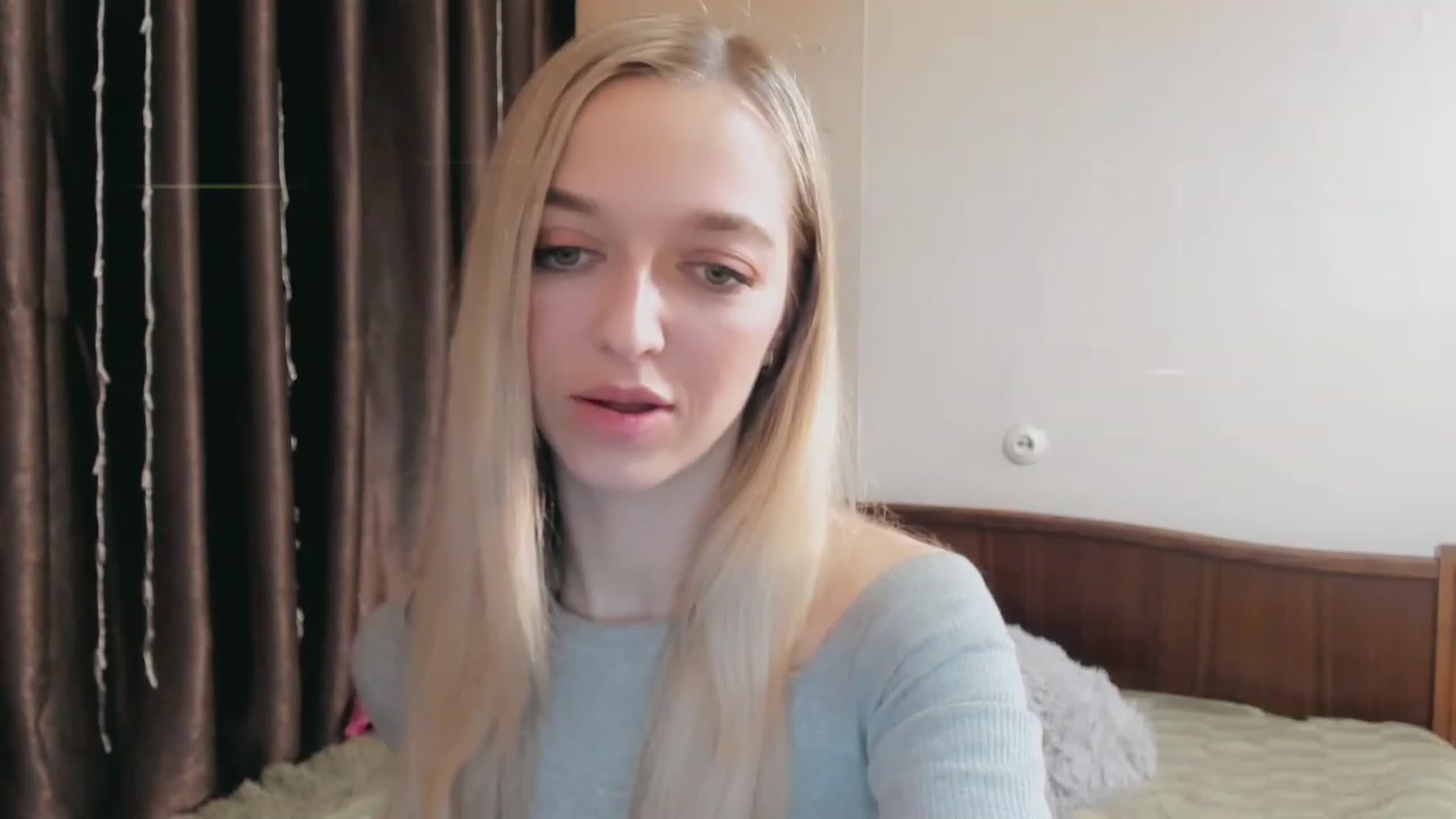Gallery image thumbnail from Ambri_Lili's myfreecams stream on, 04/09/2023, 17:19 image 10 of 20