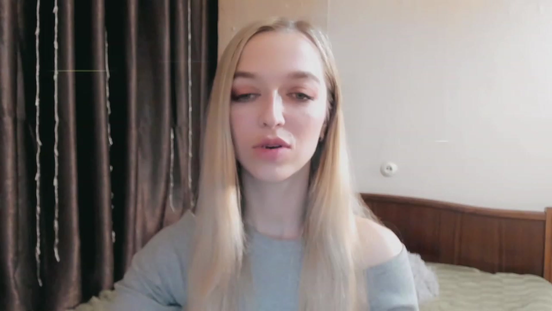 Gallery image thumbnail from Ambri_Lili's myfreecams stream on, 04/09/2023, 17:19 image 3 of 20