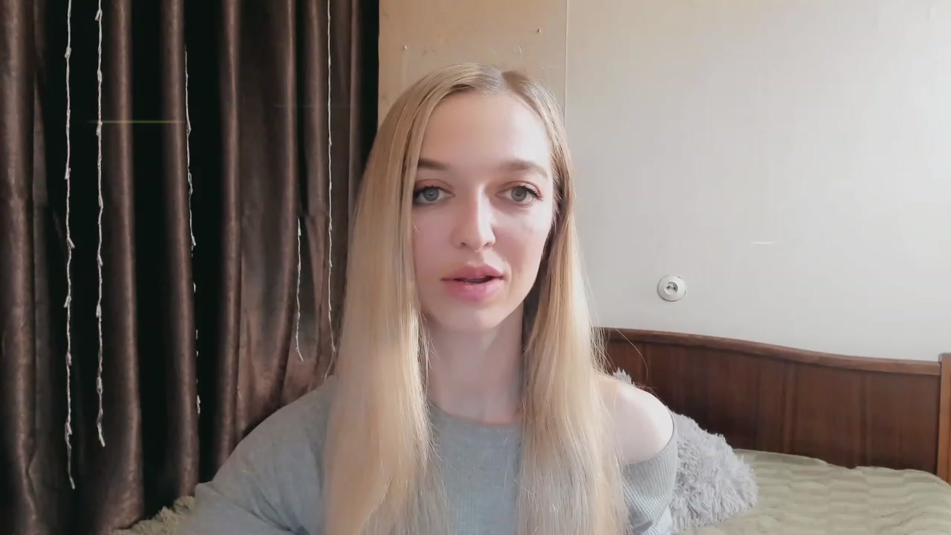 Gallery image thumbnail from Ambri_Lili's myfreecams stream on, 04/09/2023, 17:19 image 4 of 20