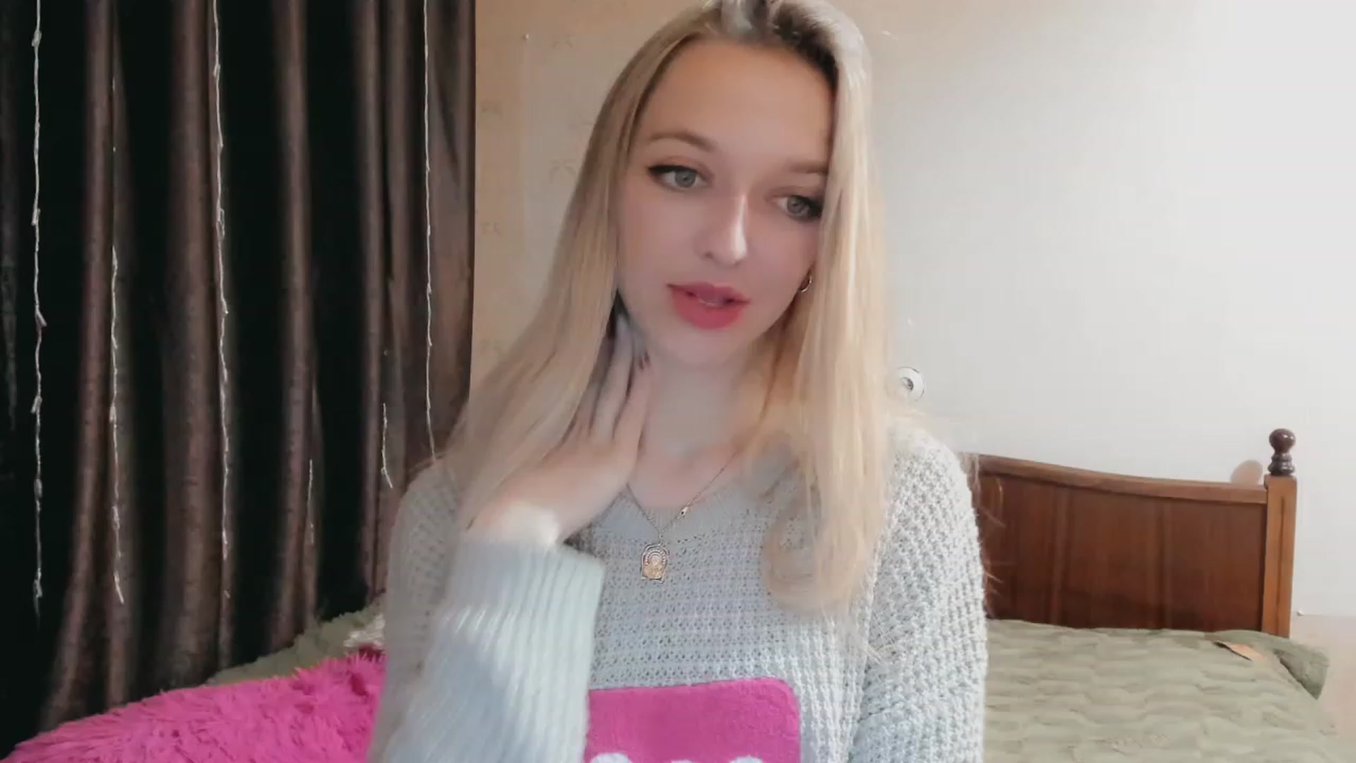 Gallery image thumbnail from Ambri_Lili's myfreecams stream on, 04/17/2023, 04:56 image 4 of 20