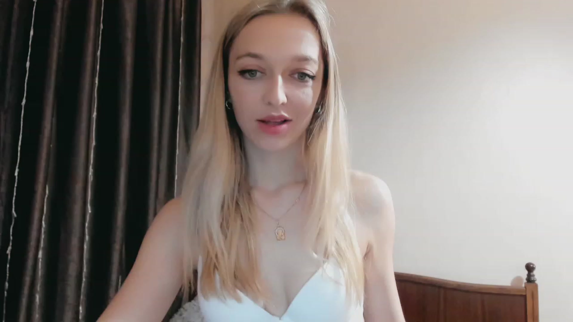 Gallery image thumbnail from Ambri_Lili's myfreecams stream on, 04/17/2023, 04:56 image 20 of 20