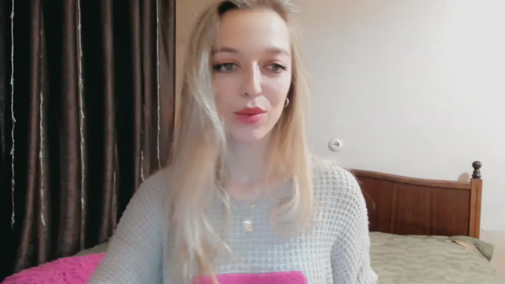 Gallery image thumbnail from Ambri_Lili's myfreecams stream on, 04/17/2023, 04:56 image 5 of 20