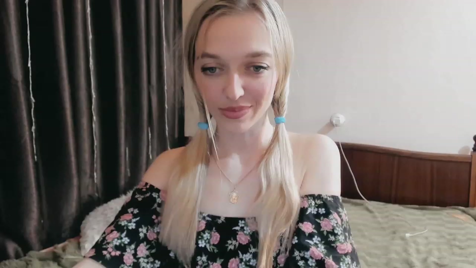 Gallery image thumbnail from Ambri_Lili's myfreecams stream on, 04/23/2023, 17:26 image 20 of 20
