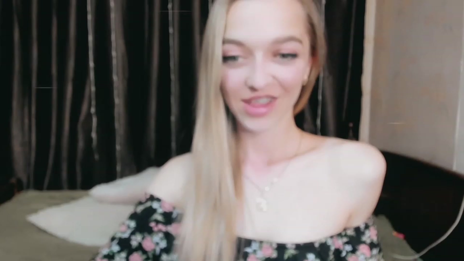 Gallery image thumbnail from Ambri_Lili's myfreecams stream on, 05/21/2023, 18:52 image 1 of 20