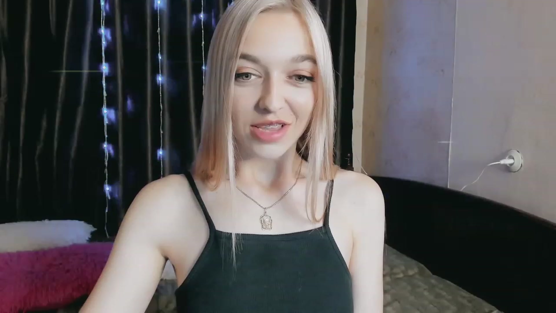Gallery image thumbnail from Ambri_Lili's myfreecams stream on, 06/01/2023, 14:49 image 19 of 20
