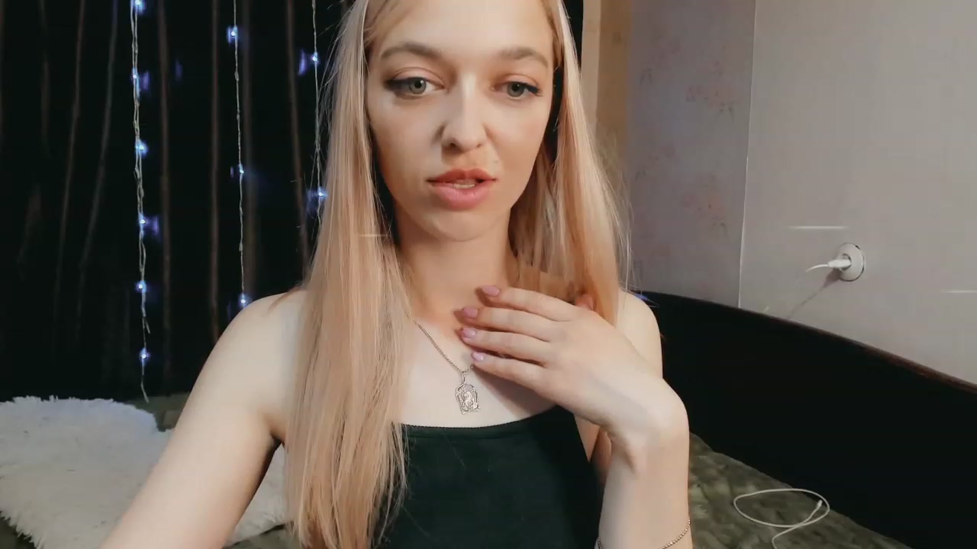 Gallery image thumbnail from Ambri_Lili's myfreecams stream on, 06/02/2023, 13:41 image 2 of 20