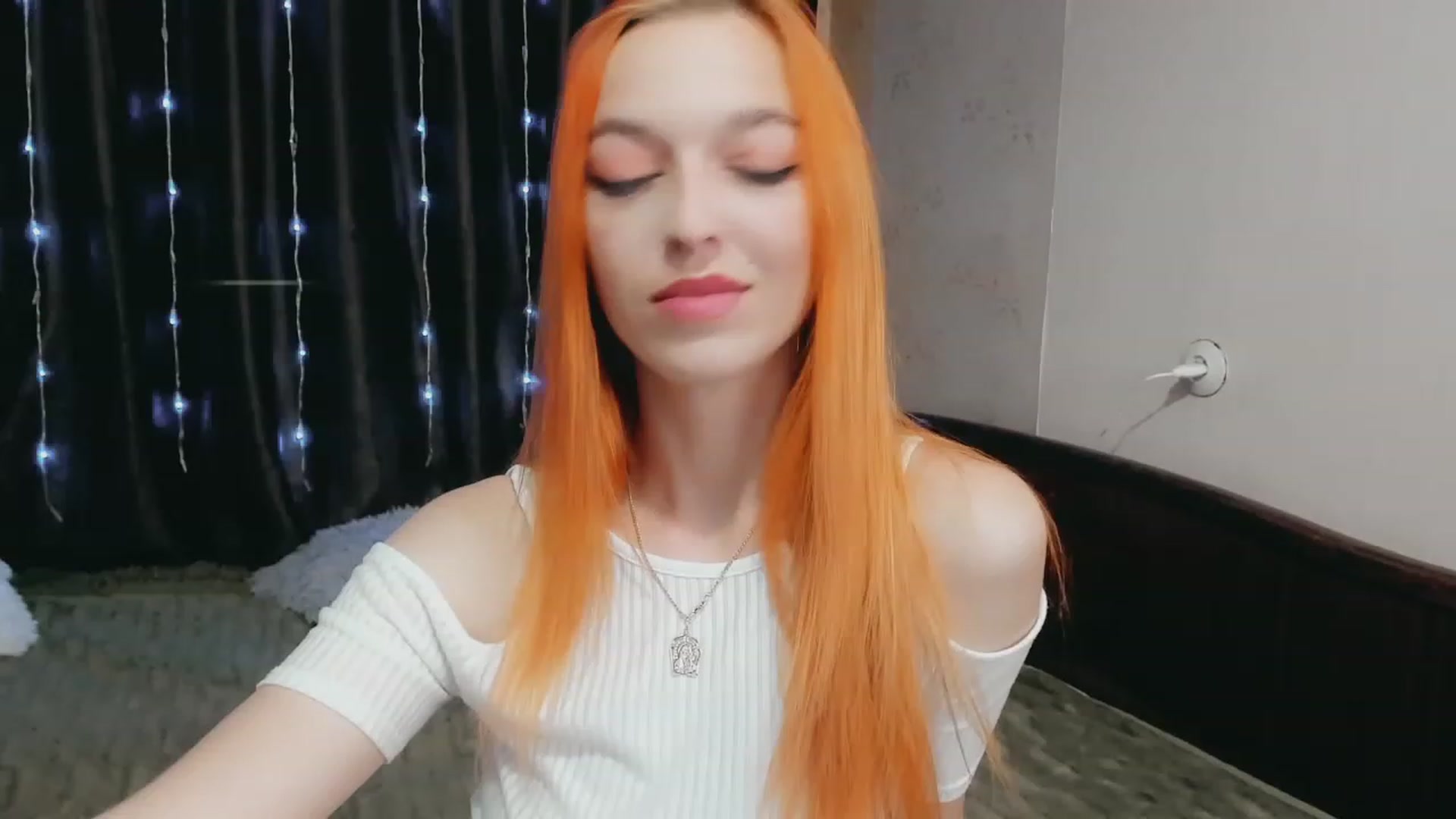 Gallery image thumbnail from Ambri_Lili's myfreecams stream on, 06/09/2023, 15:06 image 15 of 20