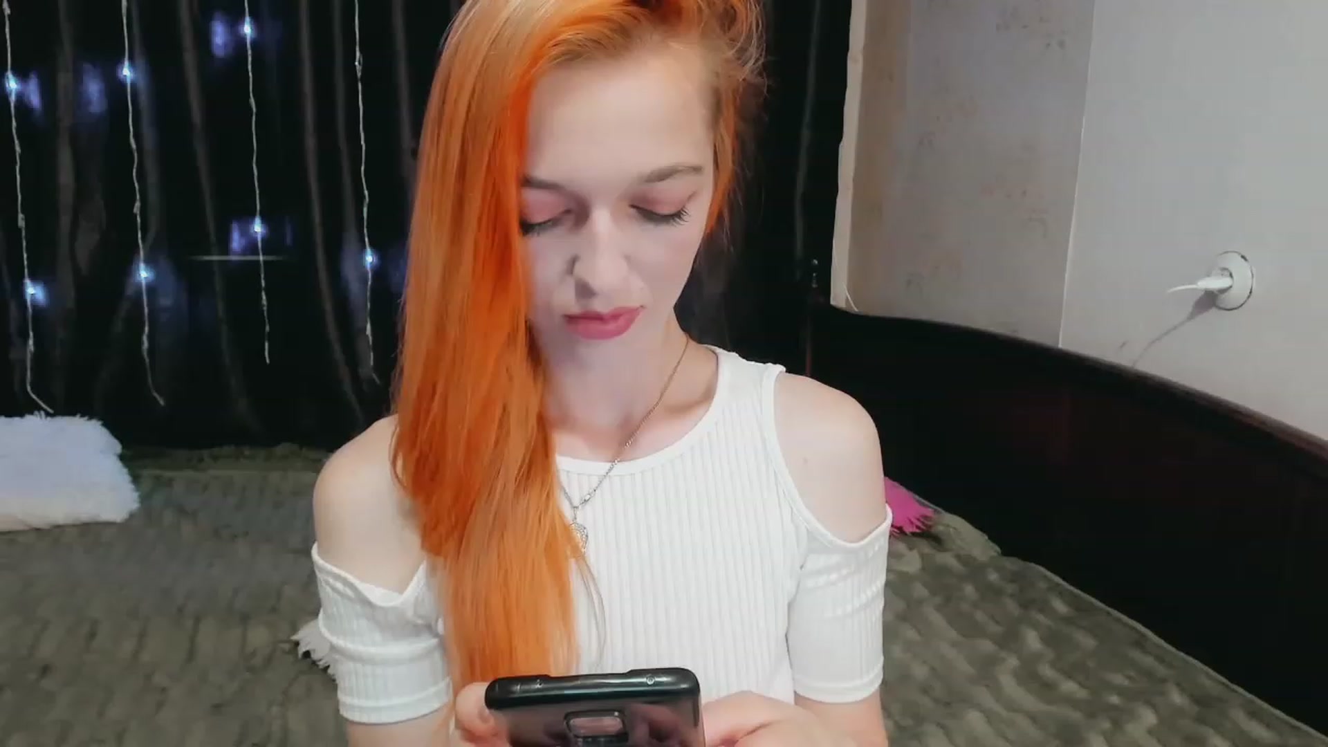 Gallery image thumbnail from Ambri_Lili's myfreecams stream on, 06/09/2023, 15:06 image 3 of 20