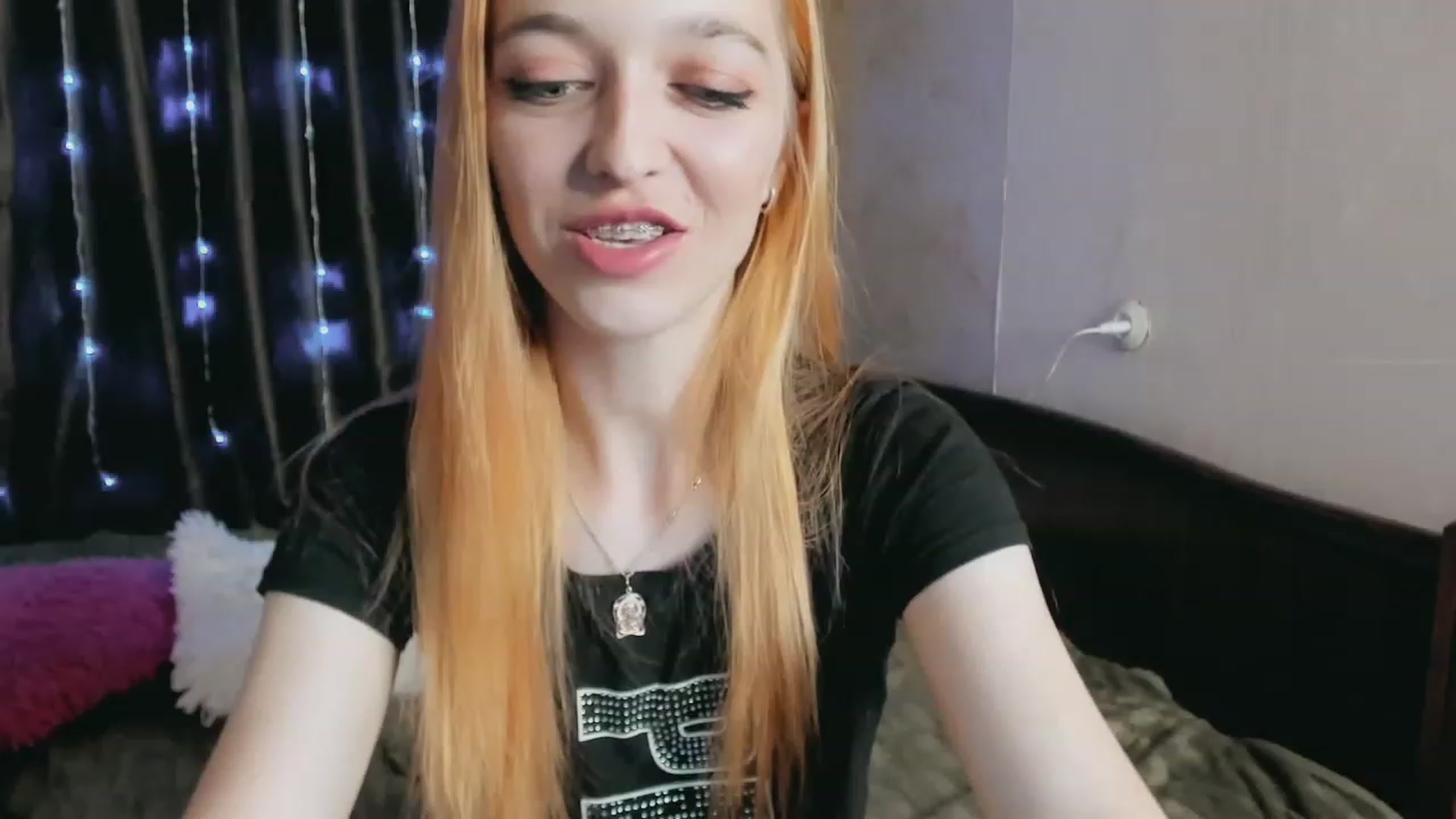 Gallery image thumbnail from Ambri_Lili's myfreecams stream on, 06/10/2023, 18:11 image 5 of 20