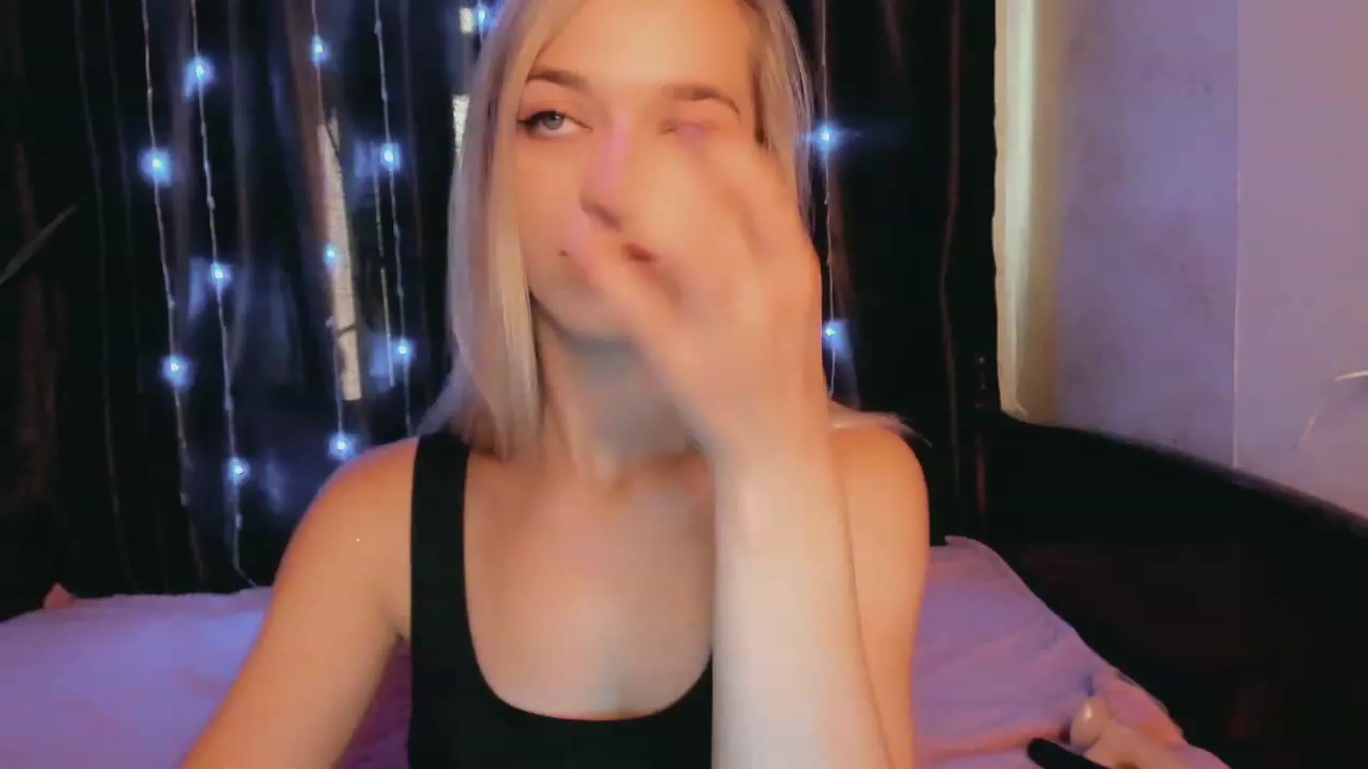 Gallery image thumbnail from Ambri_Lili's myfreecams stream on, 07/17/2023, 04:56 image 13 of 20