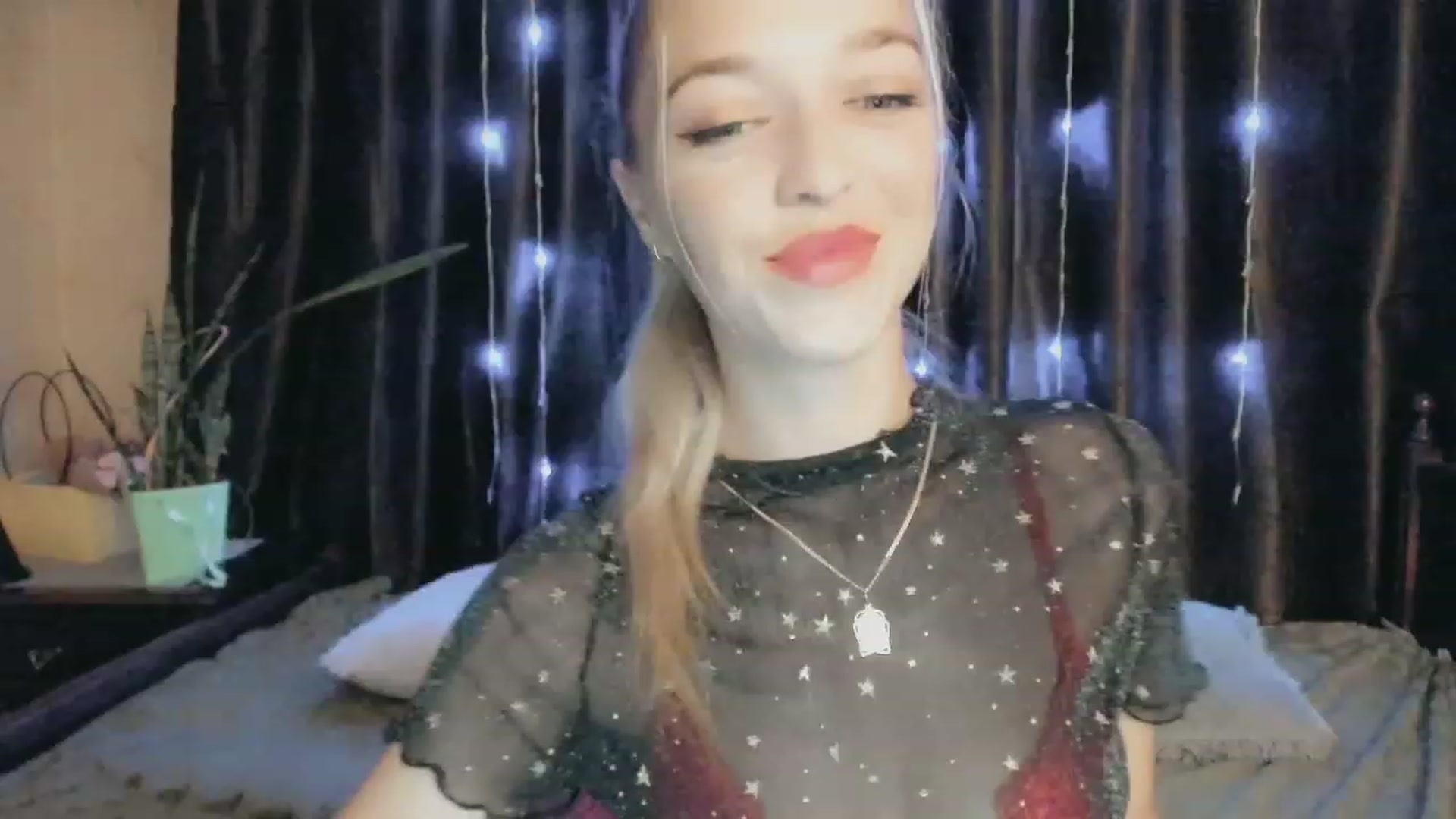 Gallery image thumbnail from Ambri_Lili's myfreecams stream on, 07/23/2023, 15:02 image 10 of 20