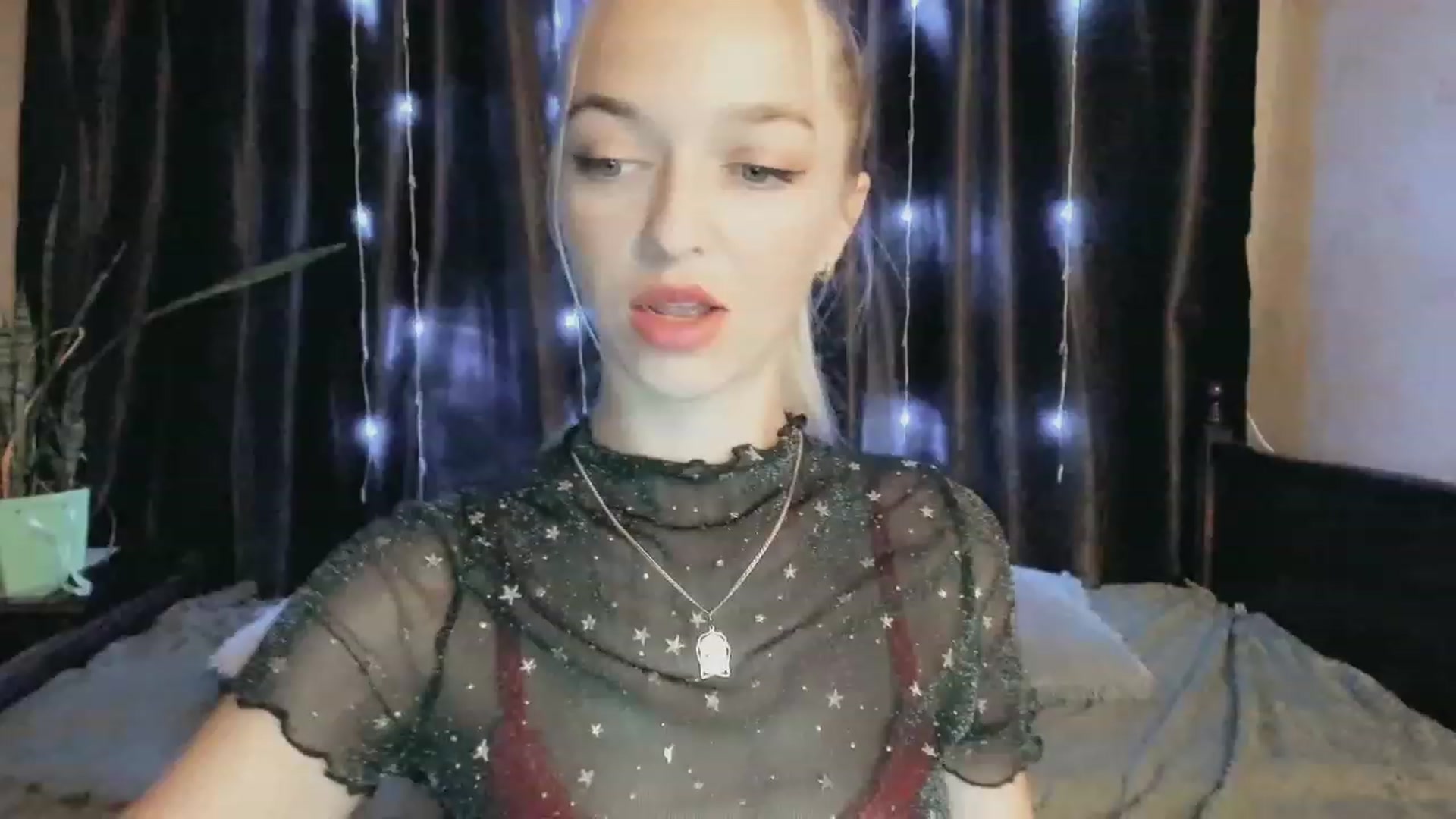Gallery image thumbnail from Ambri_Lili's myfreecams stream on, 07/23/2023, 15:02 image 14 of 20