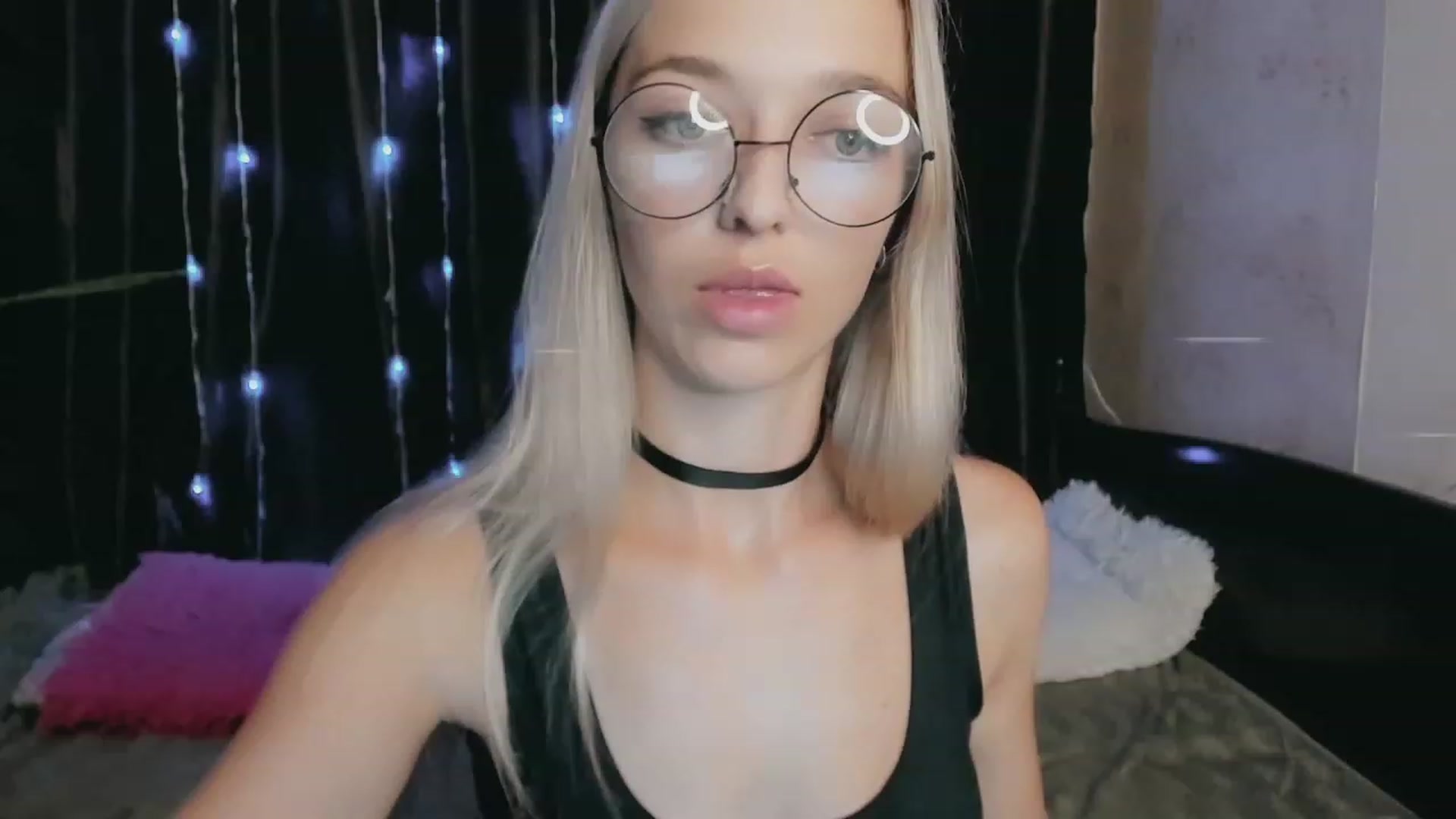 Gallery image thumbnail from Ambri_Lili's myfreecams stream on, 07/28/2023, 14:09 image 5 of 20