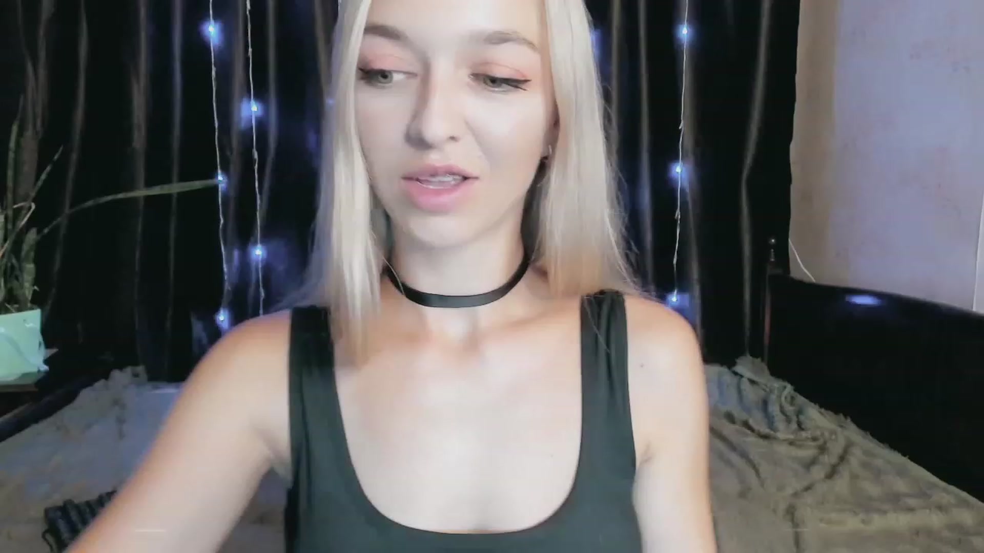 Gallery image thumbnail from Ambri_Lili's myfreecams stream on, 07/28/2023, 15:27 image 11 of 20