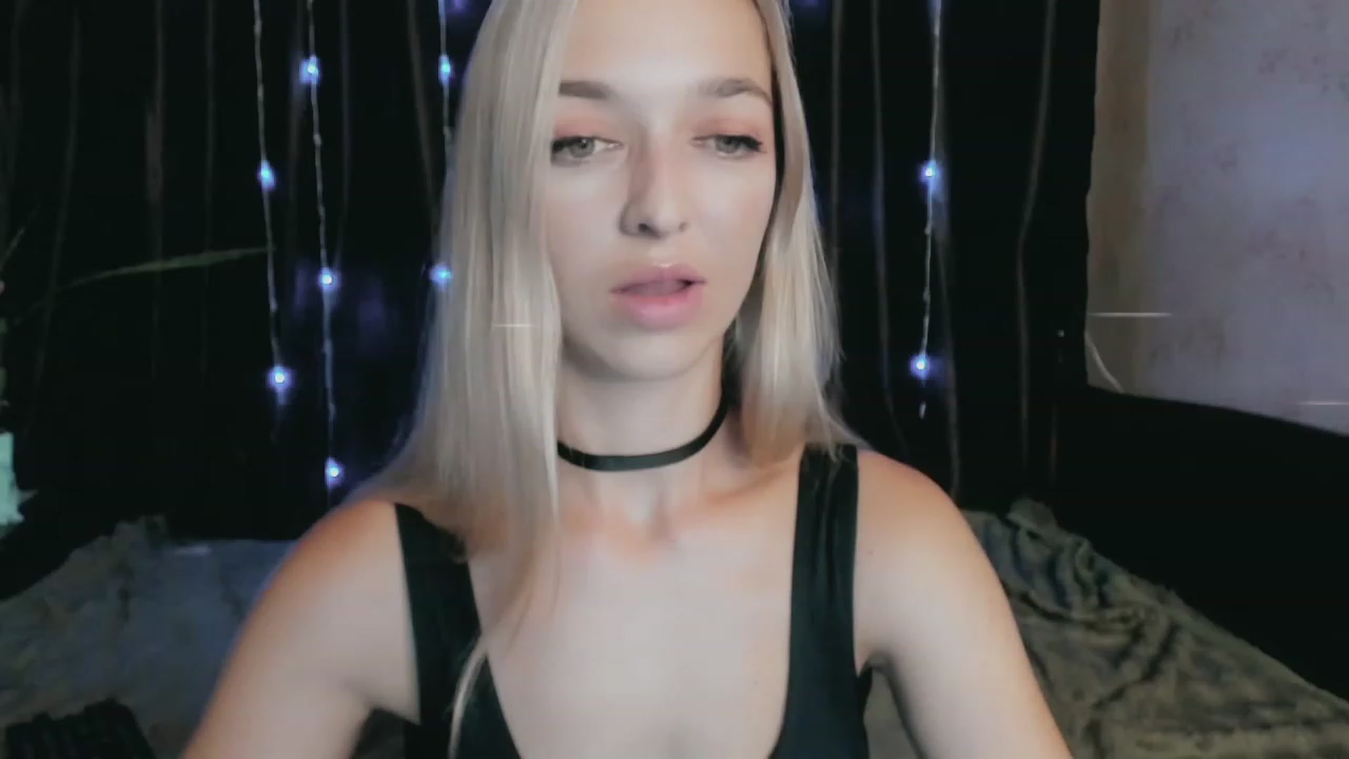 Gallery image thumbnail from Ambri_Lili's myfreecams stream on, 07/28/2023, 15:27 image 9 of 20